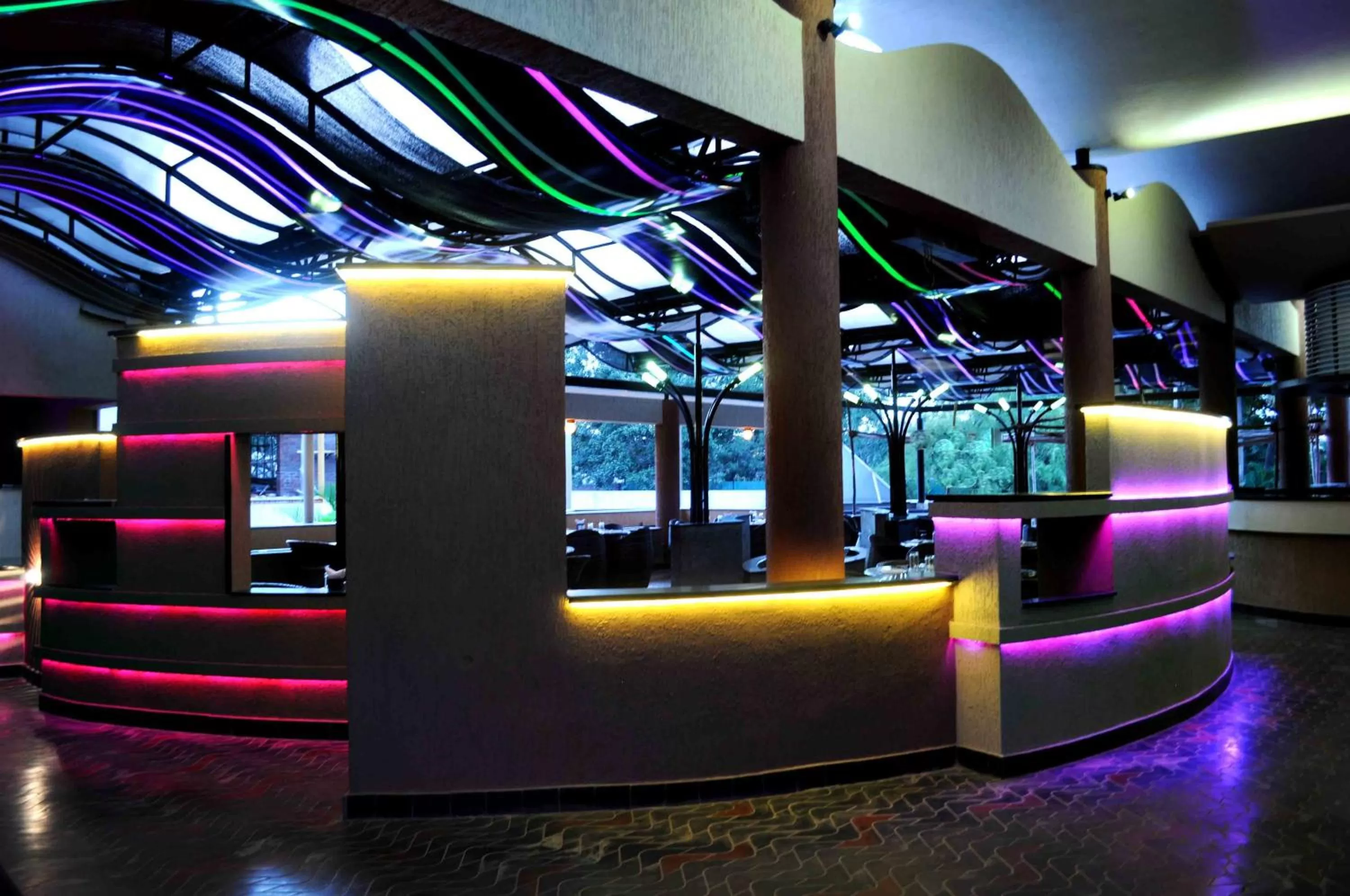 Restaurant/places to eat in Malligi,Hampi