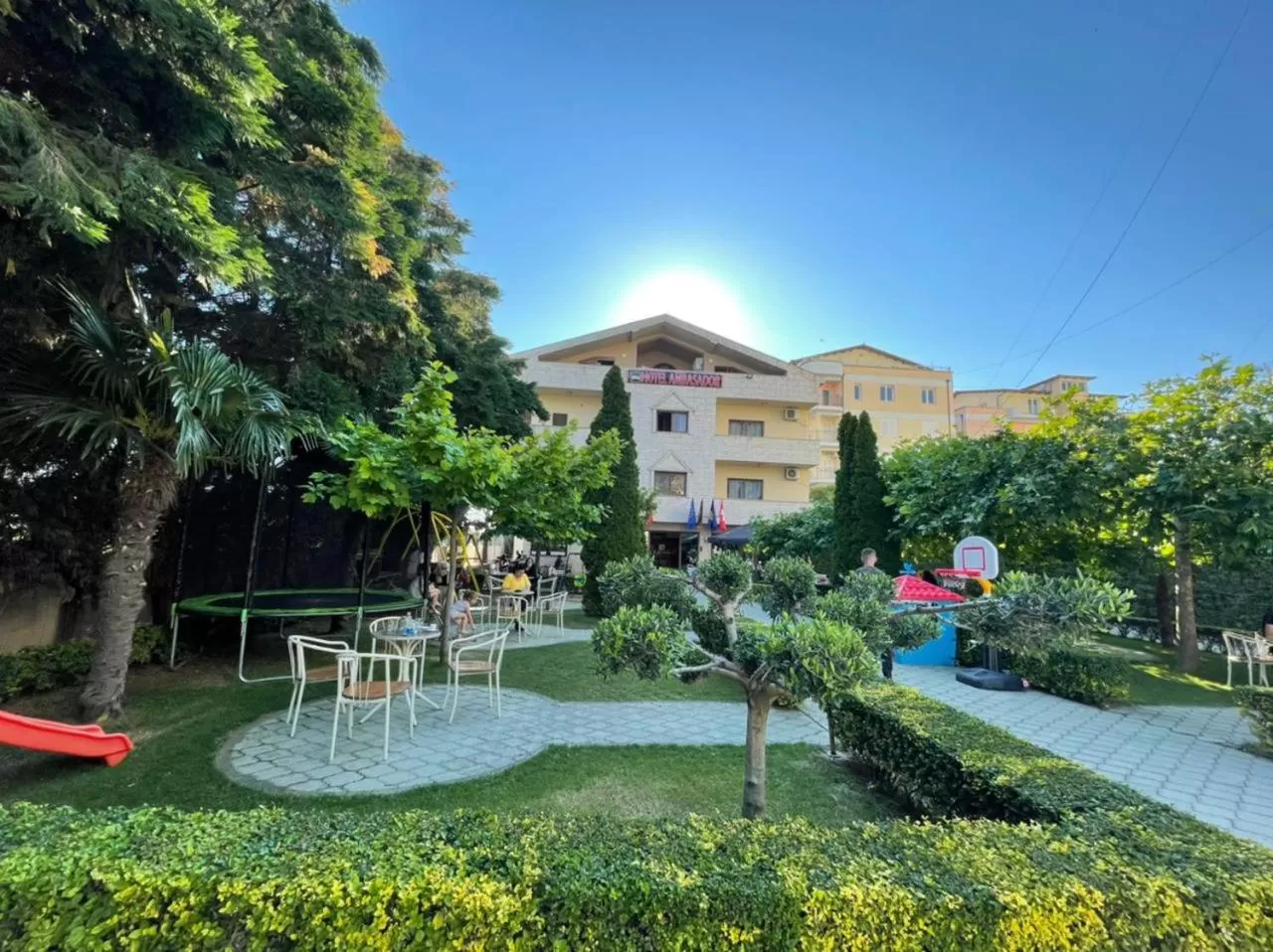 Hotel Ambasador Garden