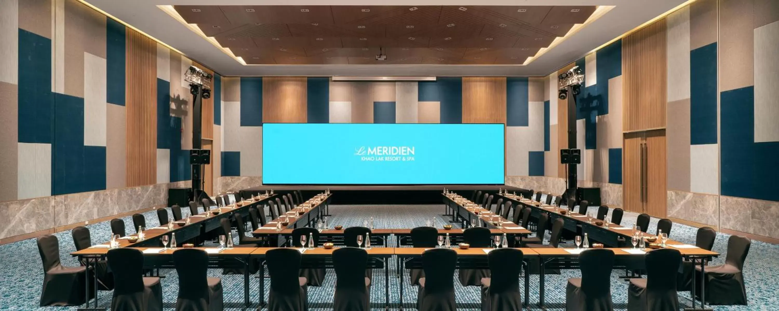 Meeting/conference room in Le Meridien Khao Lak Resort & Spa