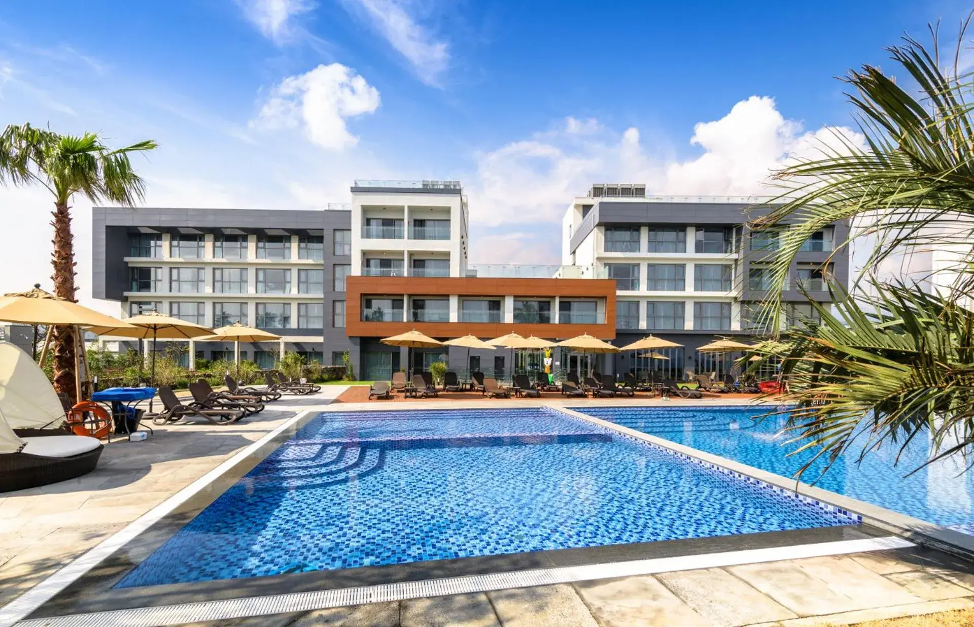 Property building in The Grand Sumorum Property building in The Grand Sumorum