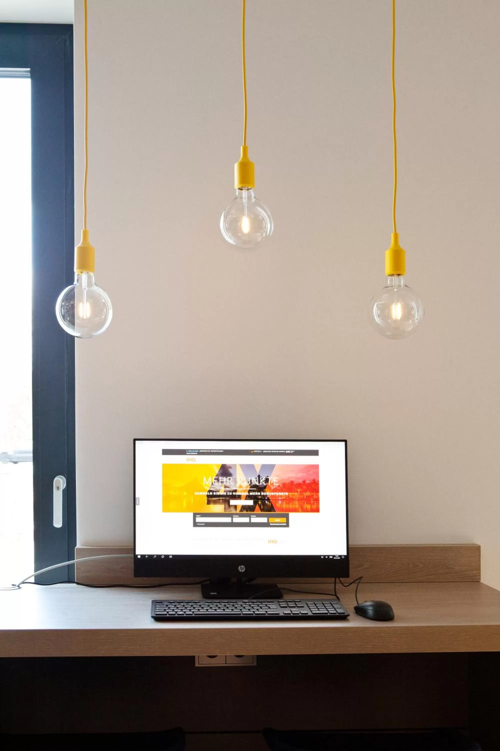 TV and multimedia in Holiday Inn Express - Trier by IHG