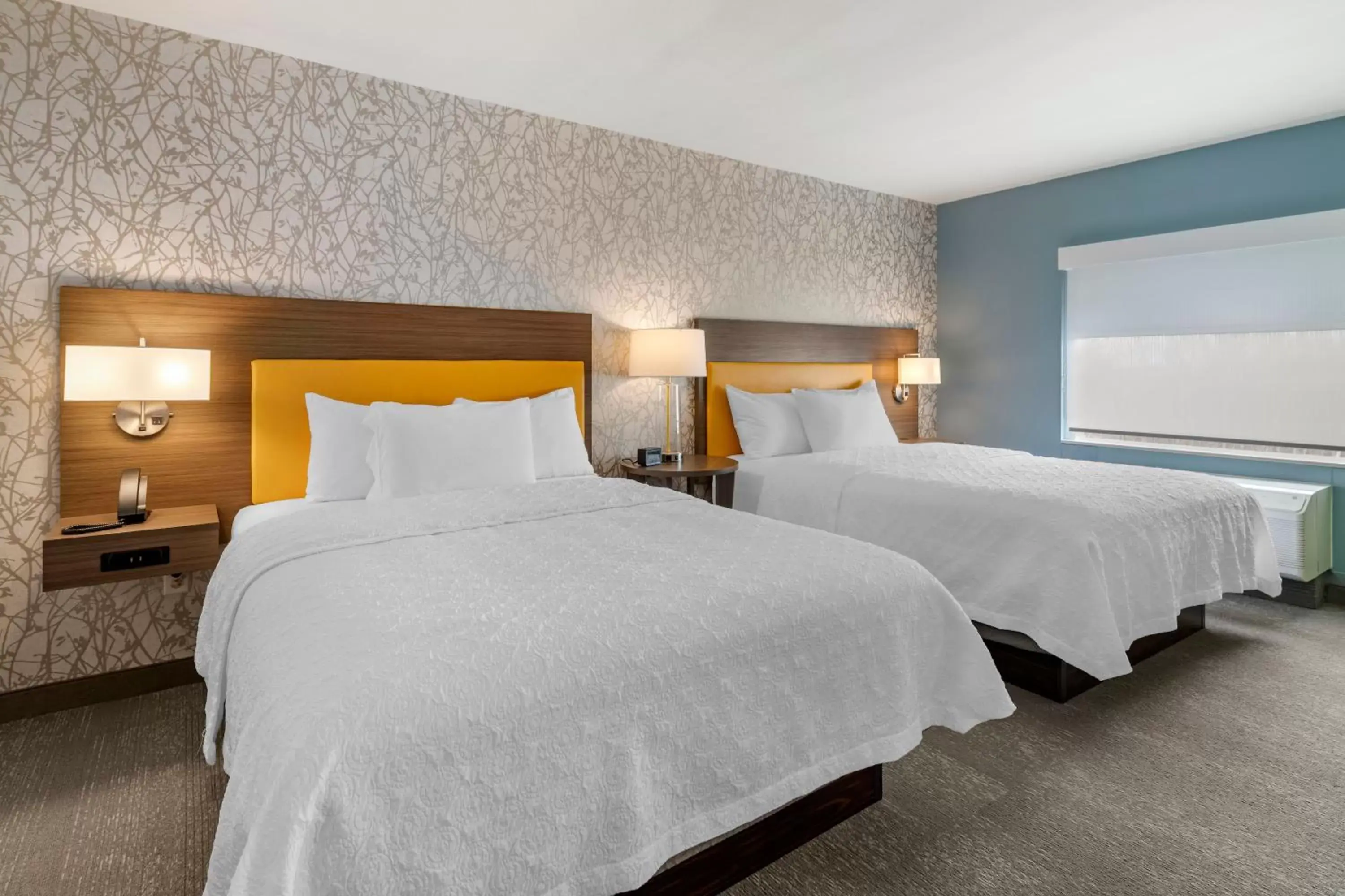 Bedroom, Bed in Home2 Suites by Hilton Bangor