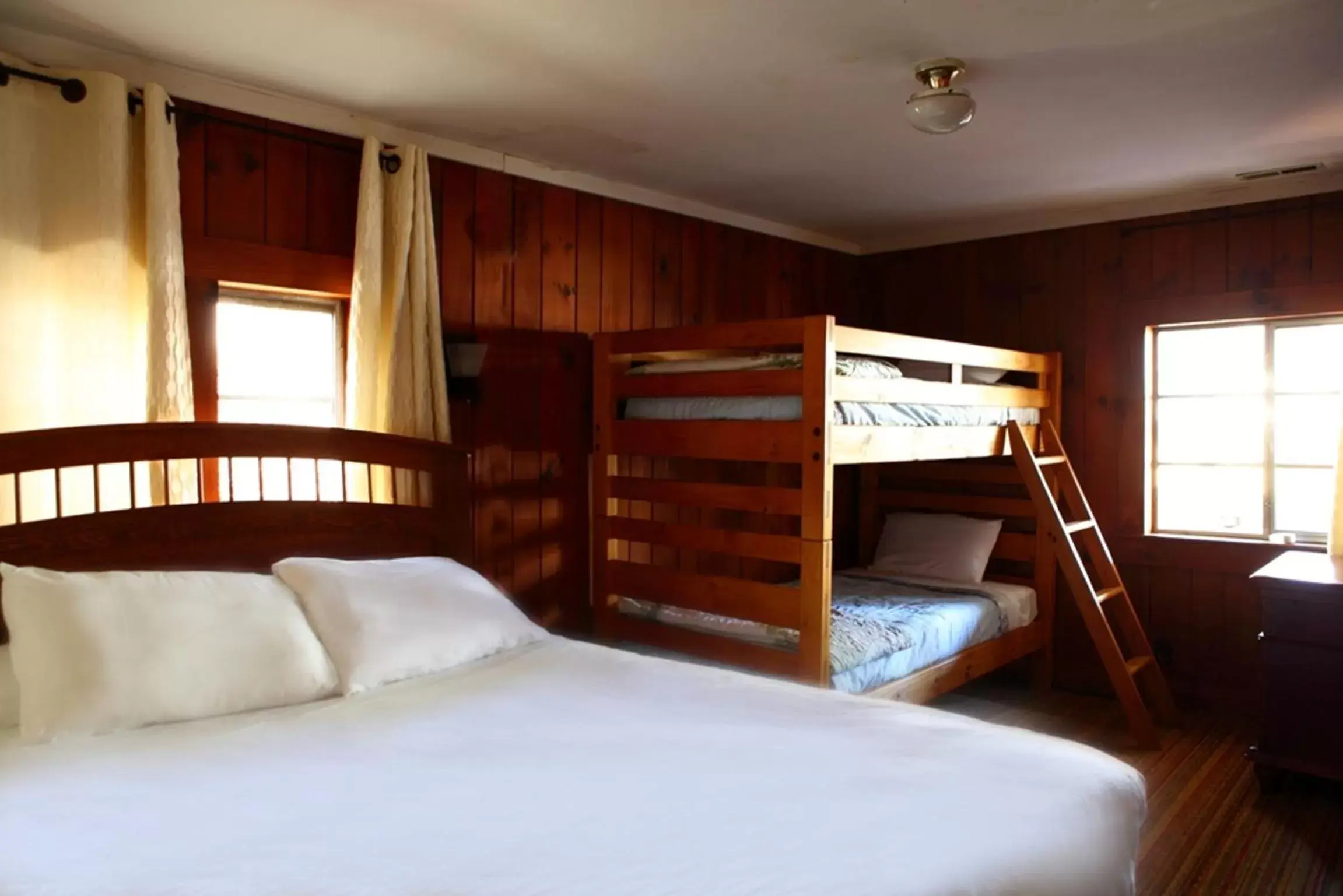 Bedroom, Bunk Bed in The Pines Cottages