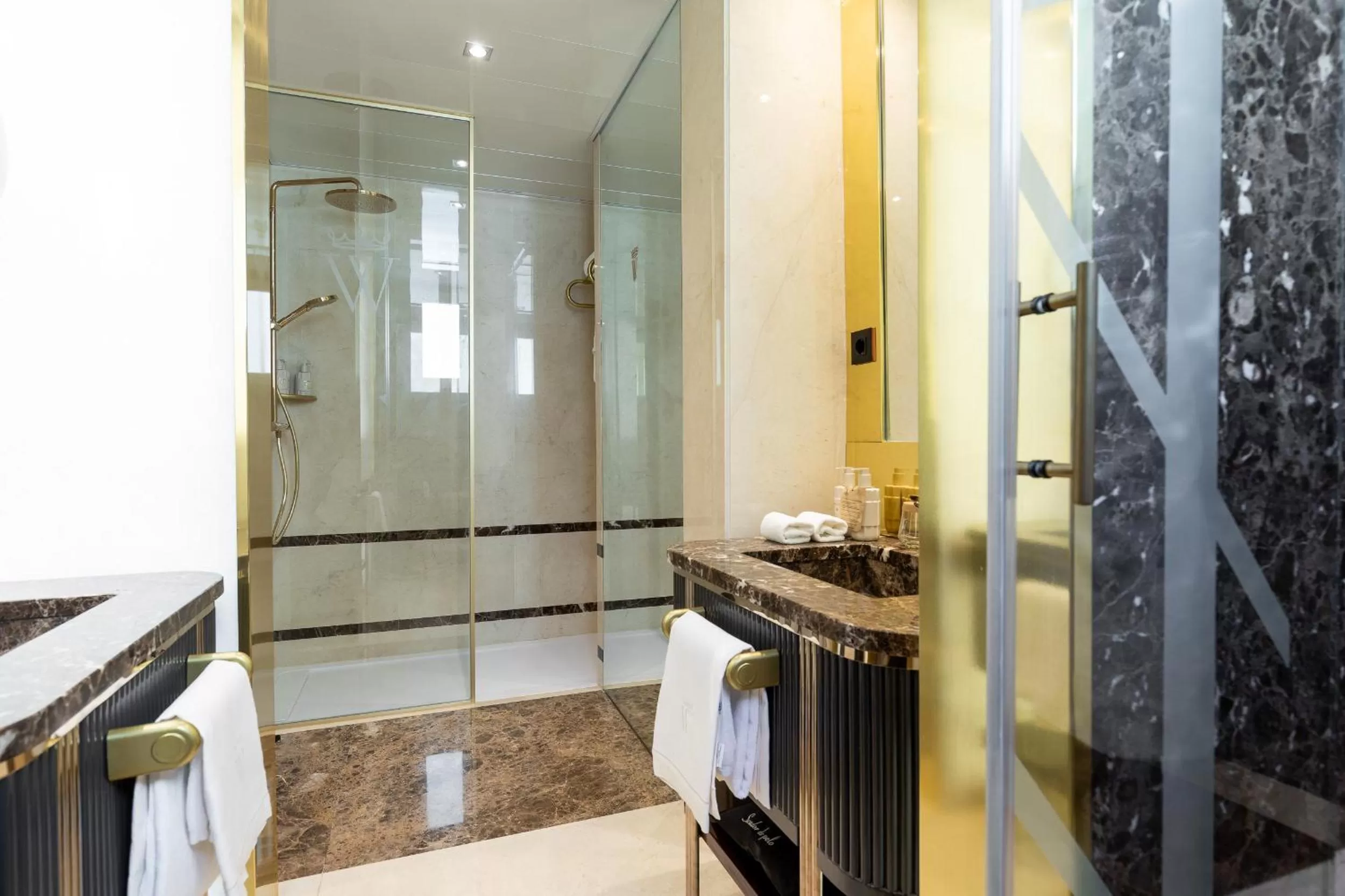 Bathroom in Wellington Hotel & Spa Madrid