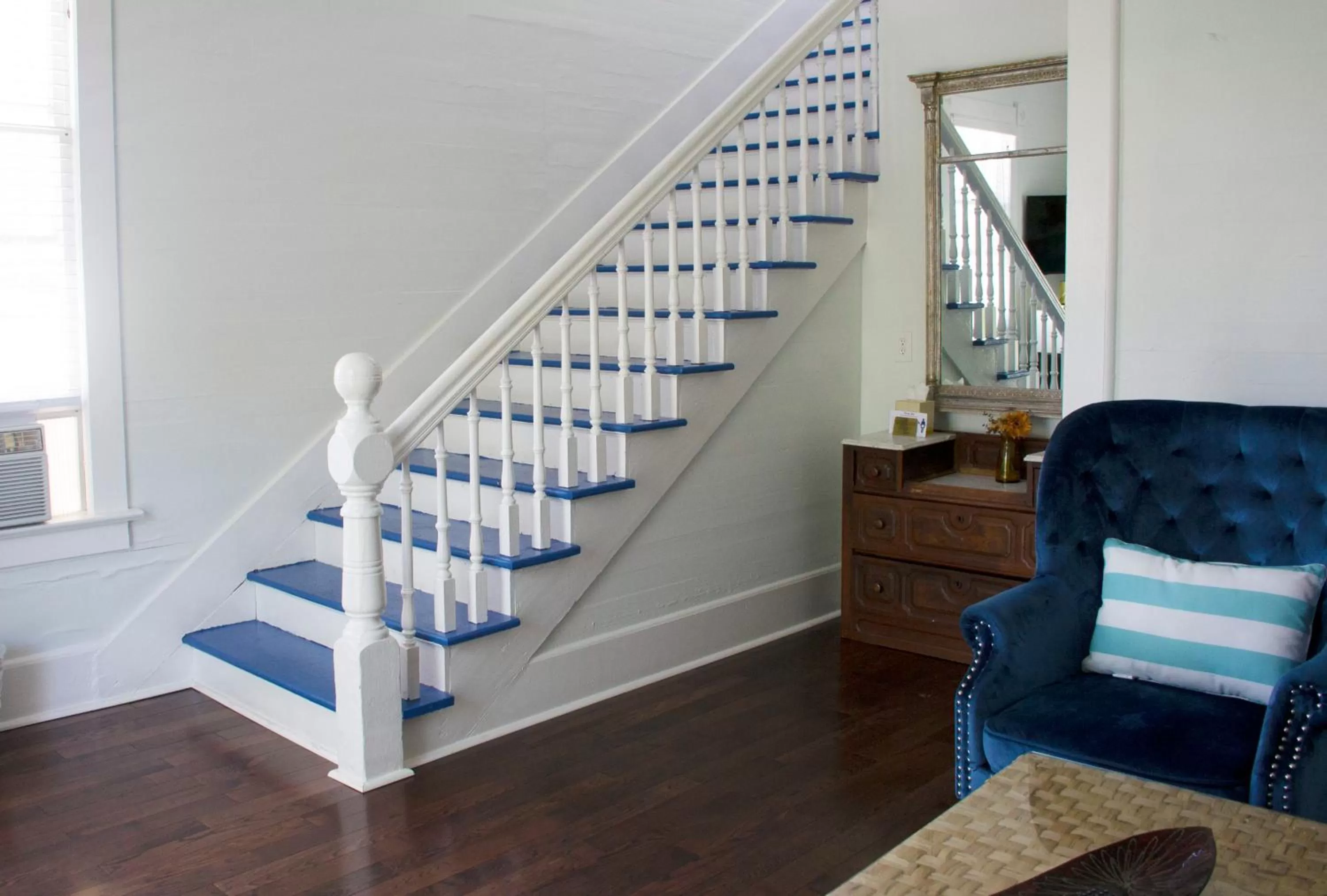 Area and facilities in Duval House