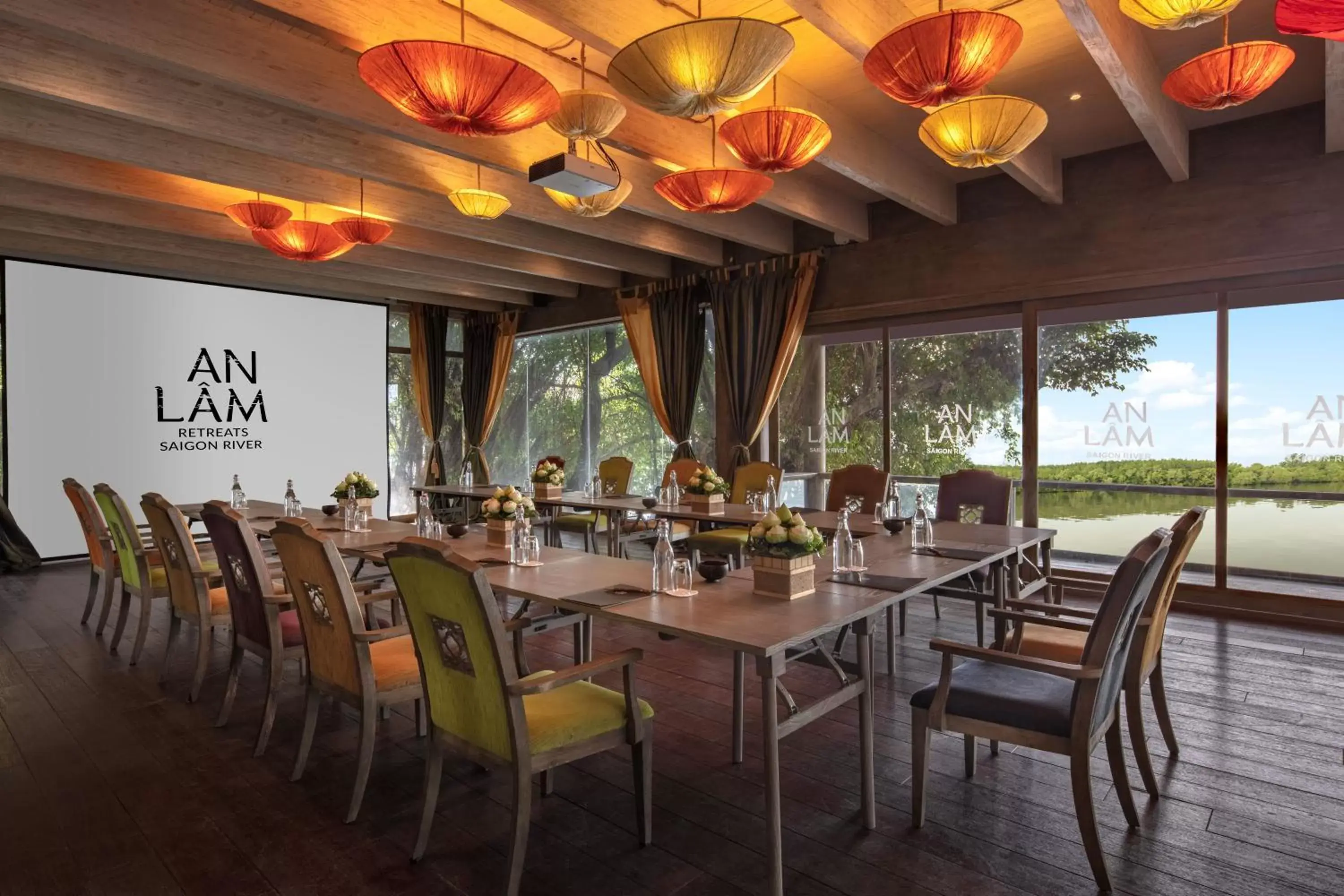 Meeting/conference room, Restaurant/Places to Eat in An Lam Retreats Saigon River
