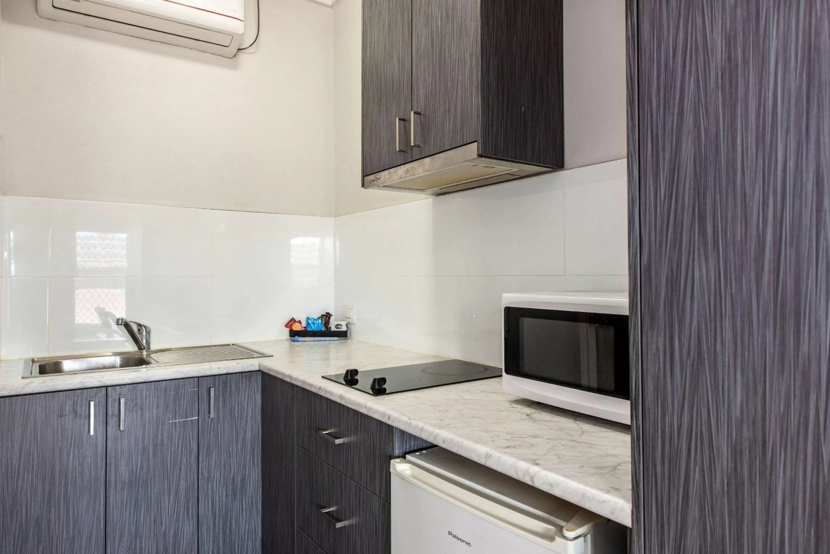 Photo of the whole room in Comfort Inn Moree