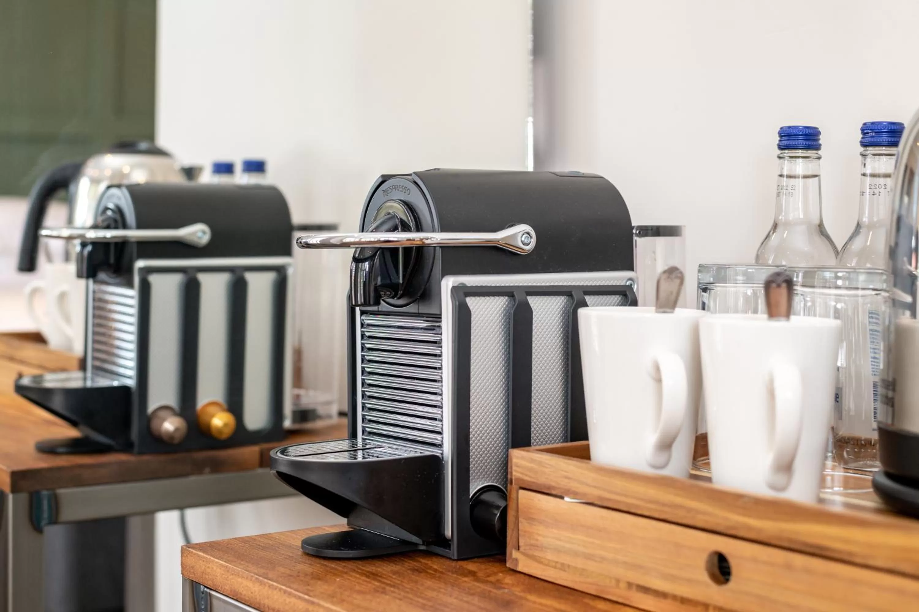 Coffee/tea facilities, Kitchen/Kitchenette in The Lodge