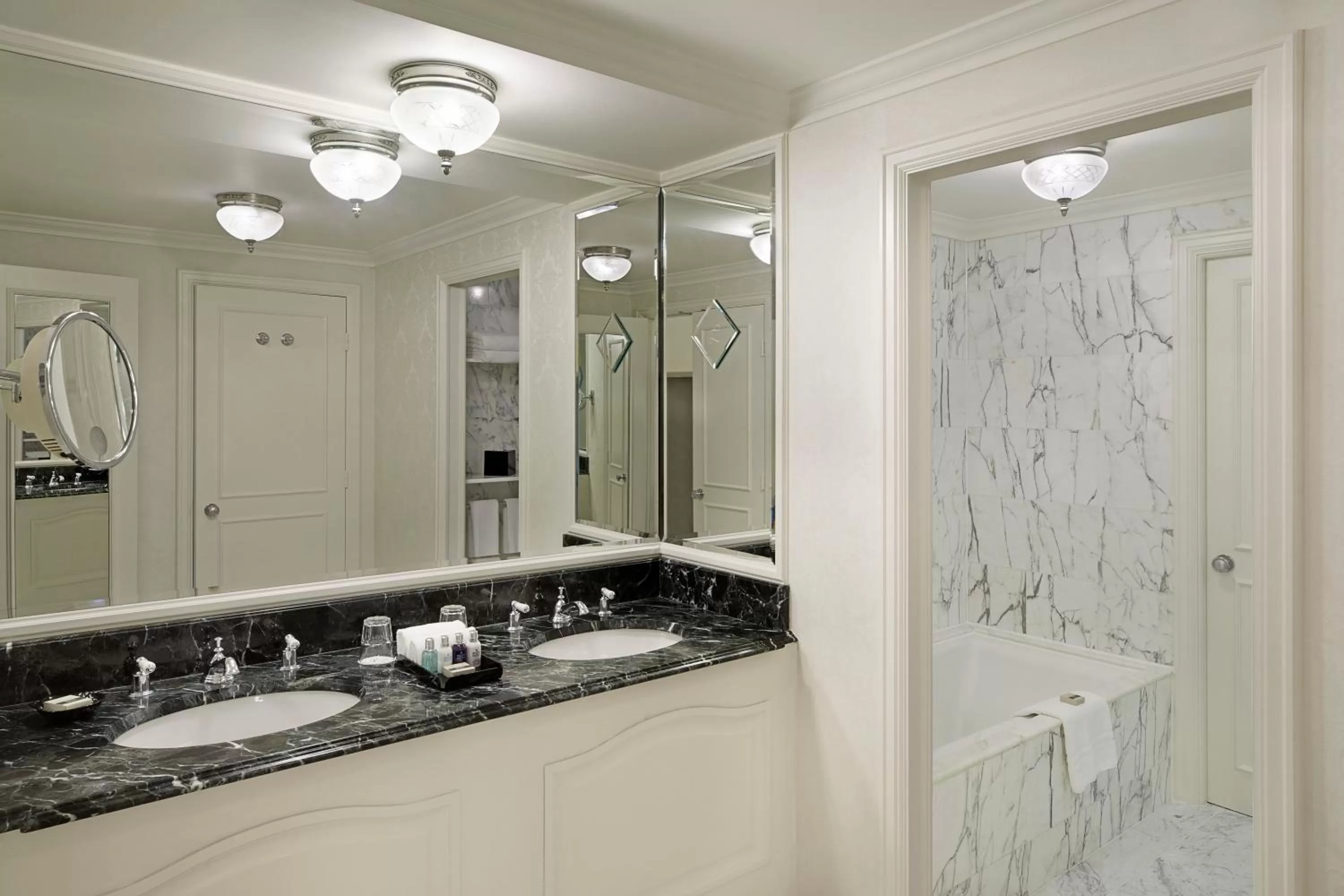 Bathroom in The Landmark London