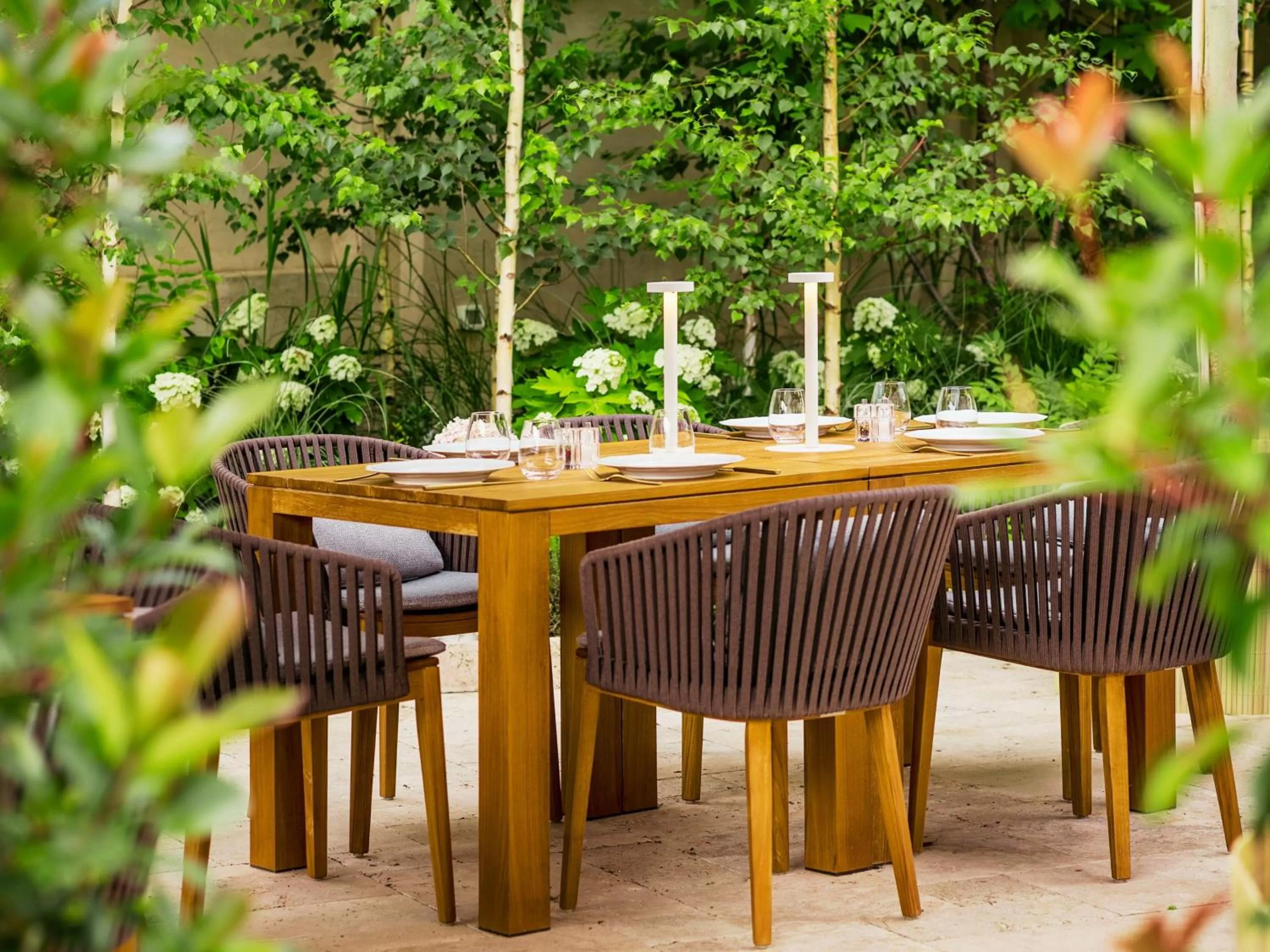 Restaurant/places to eat in Suter Palace Heritage Boutique Hotel