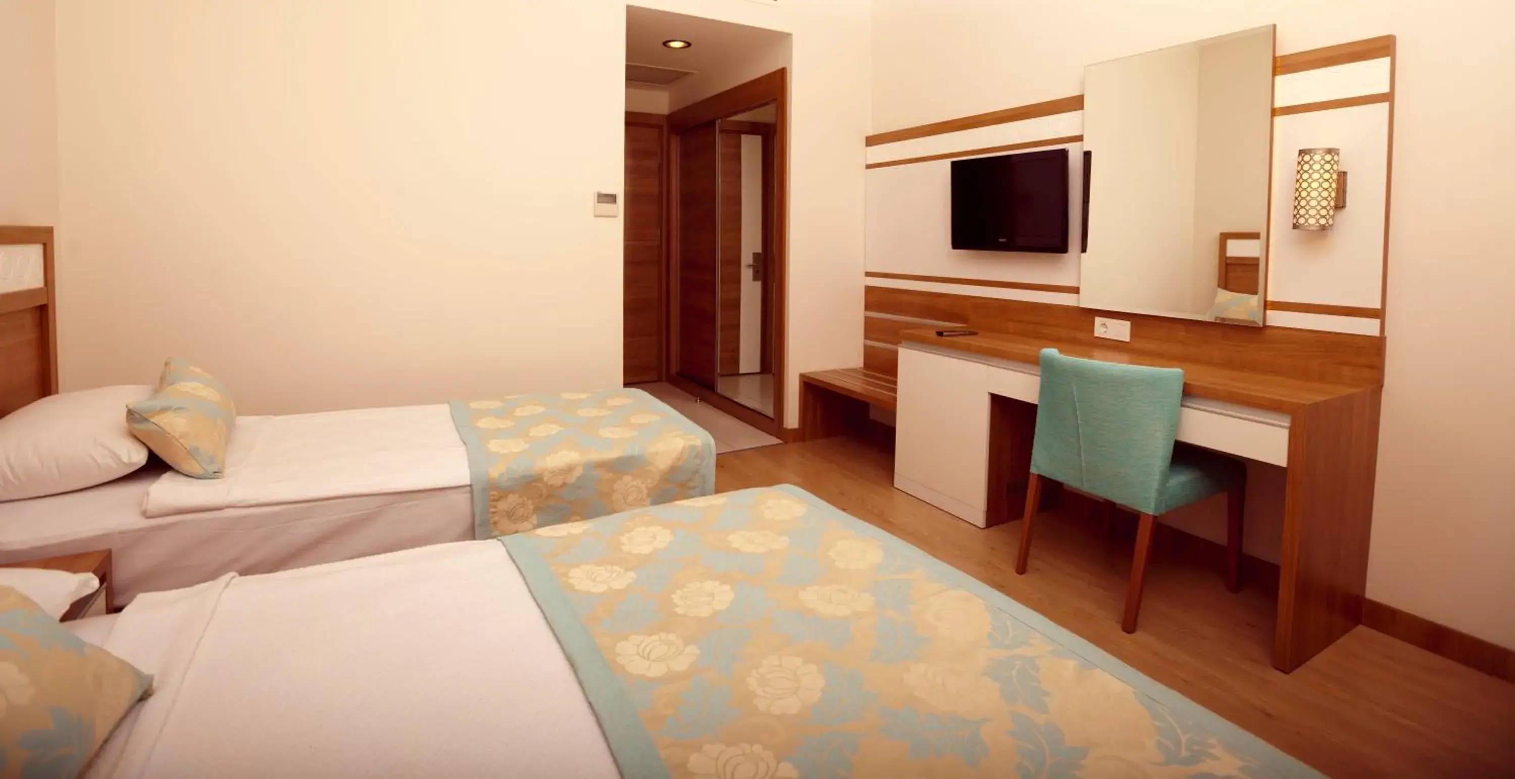 Standard Triple Room in Merve Sun Hotel & SPA Standard Triple Room in Merve Sun Hotel & SPA