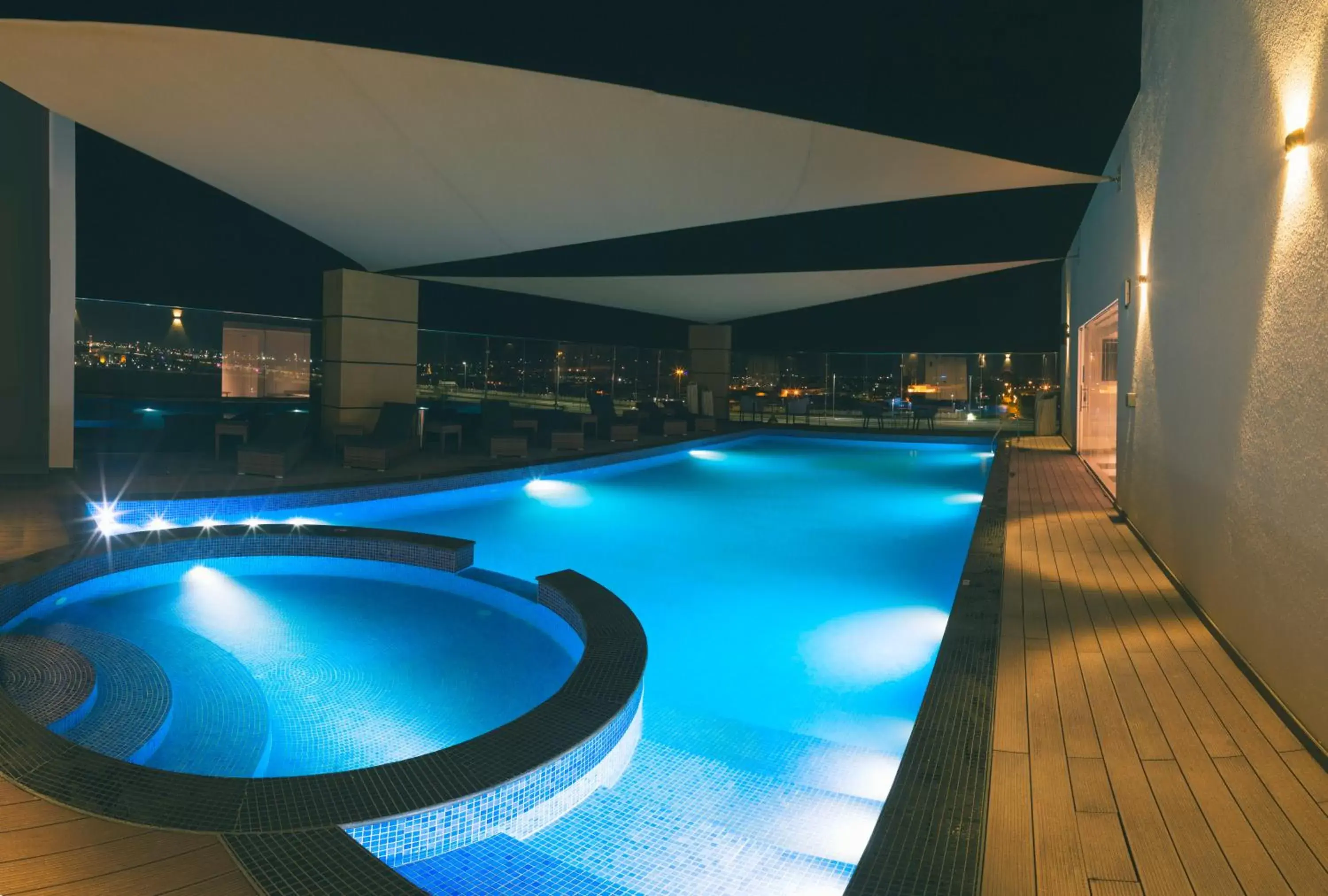Swimming Pool in Boulevard Hotel Oman