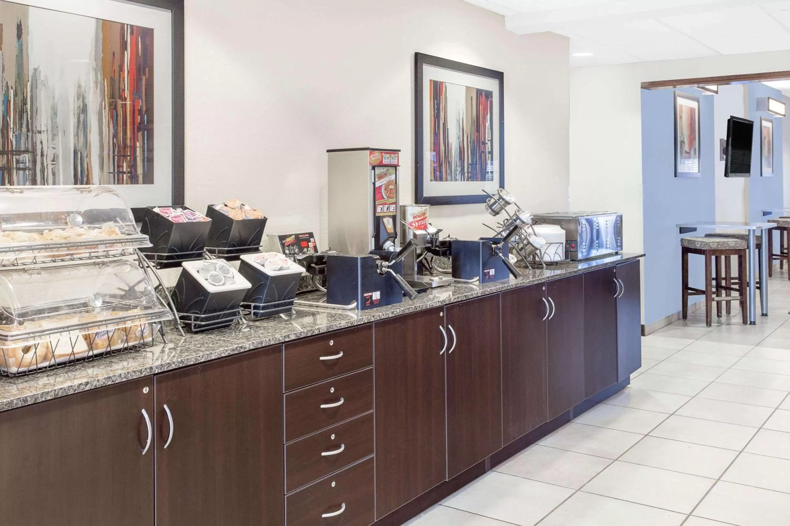 Restaurant/places to eat in Microtel Inn and Suites San Angelo