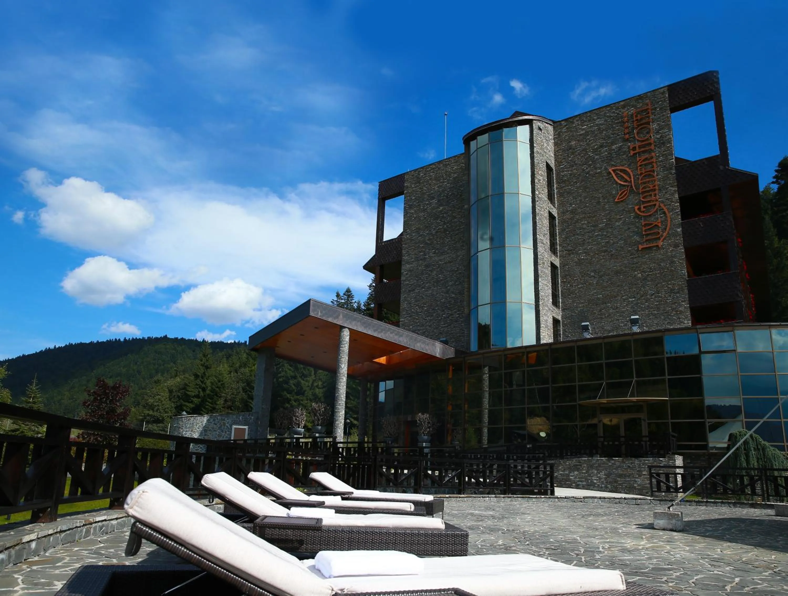 Garden in Lux Garden Hotel