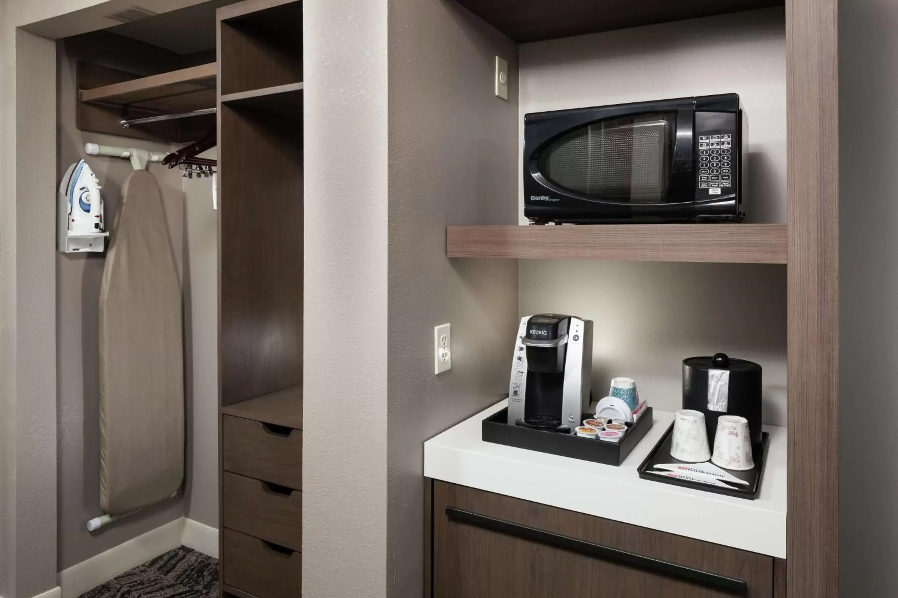 One-Bedroom Mini Suite in Hilton Garden Inn Hilton Head One-Bedroom Mini Suite in Hilton Garden Inn Hilton Head