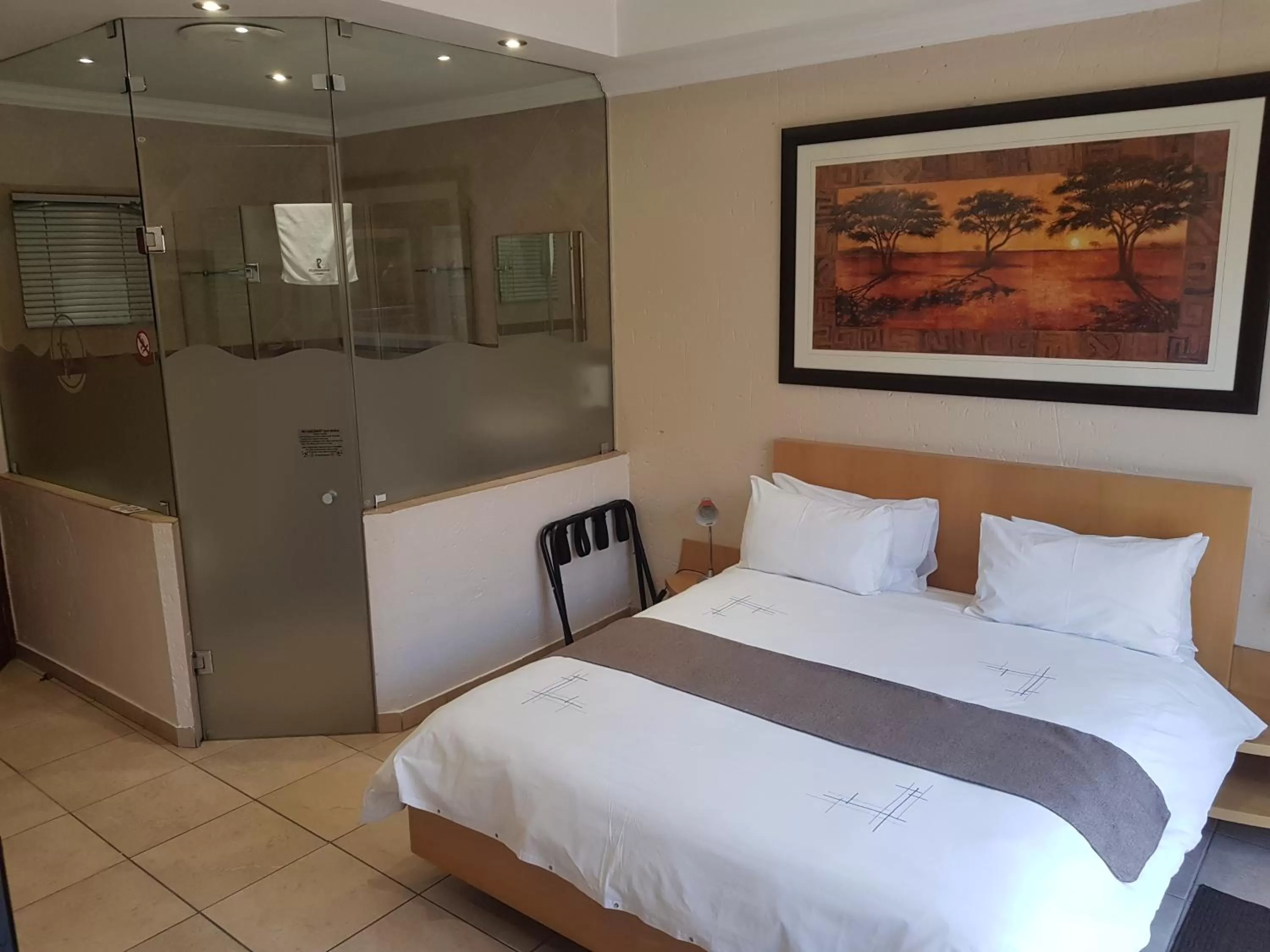 Photo of the whole room, Bed in Europrime Hotel