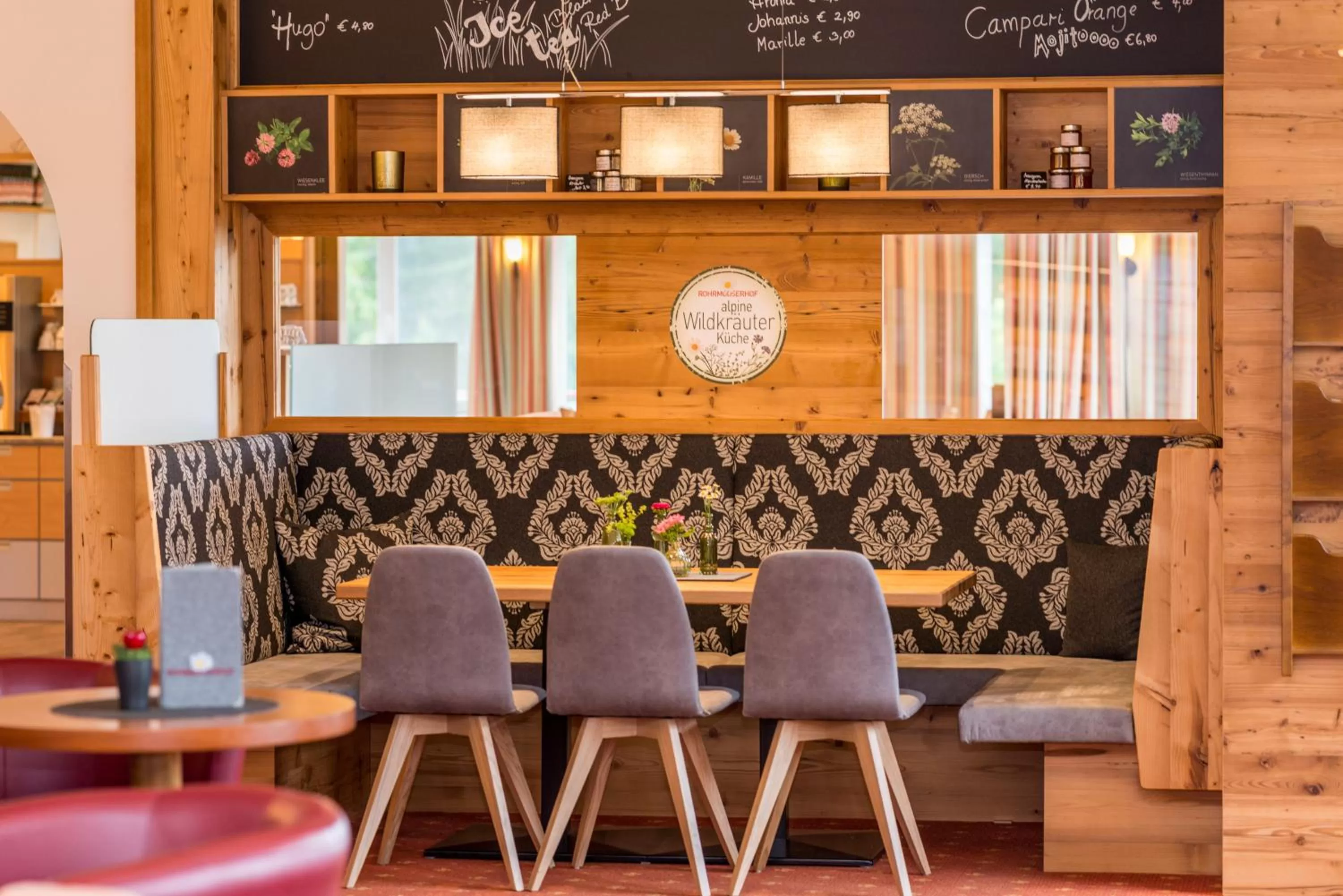 Living room in Apart & Suiten Hotel WEIDEN