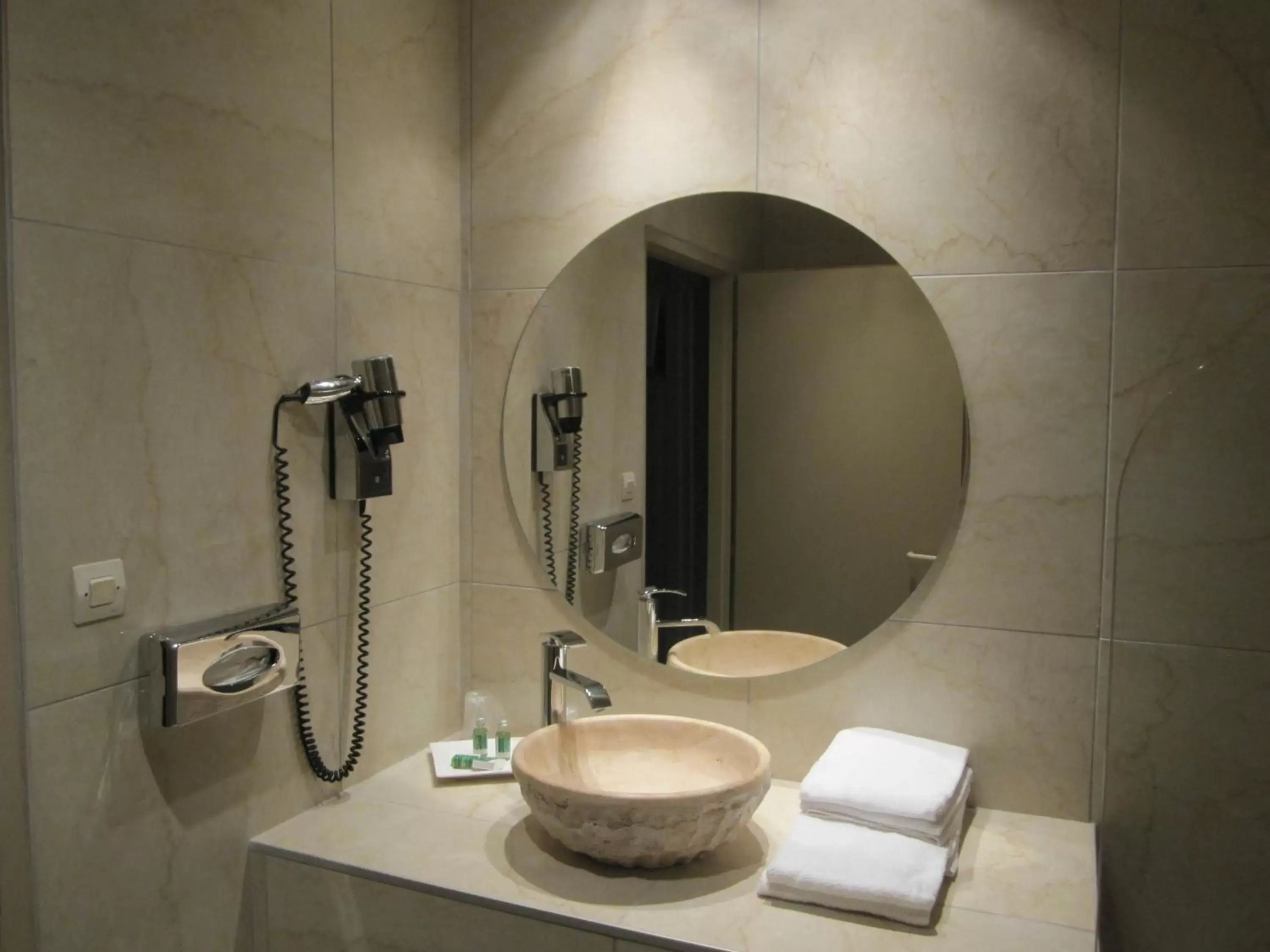 Bathroom in Hôtel Terminus