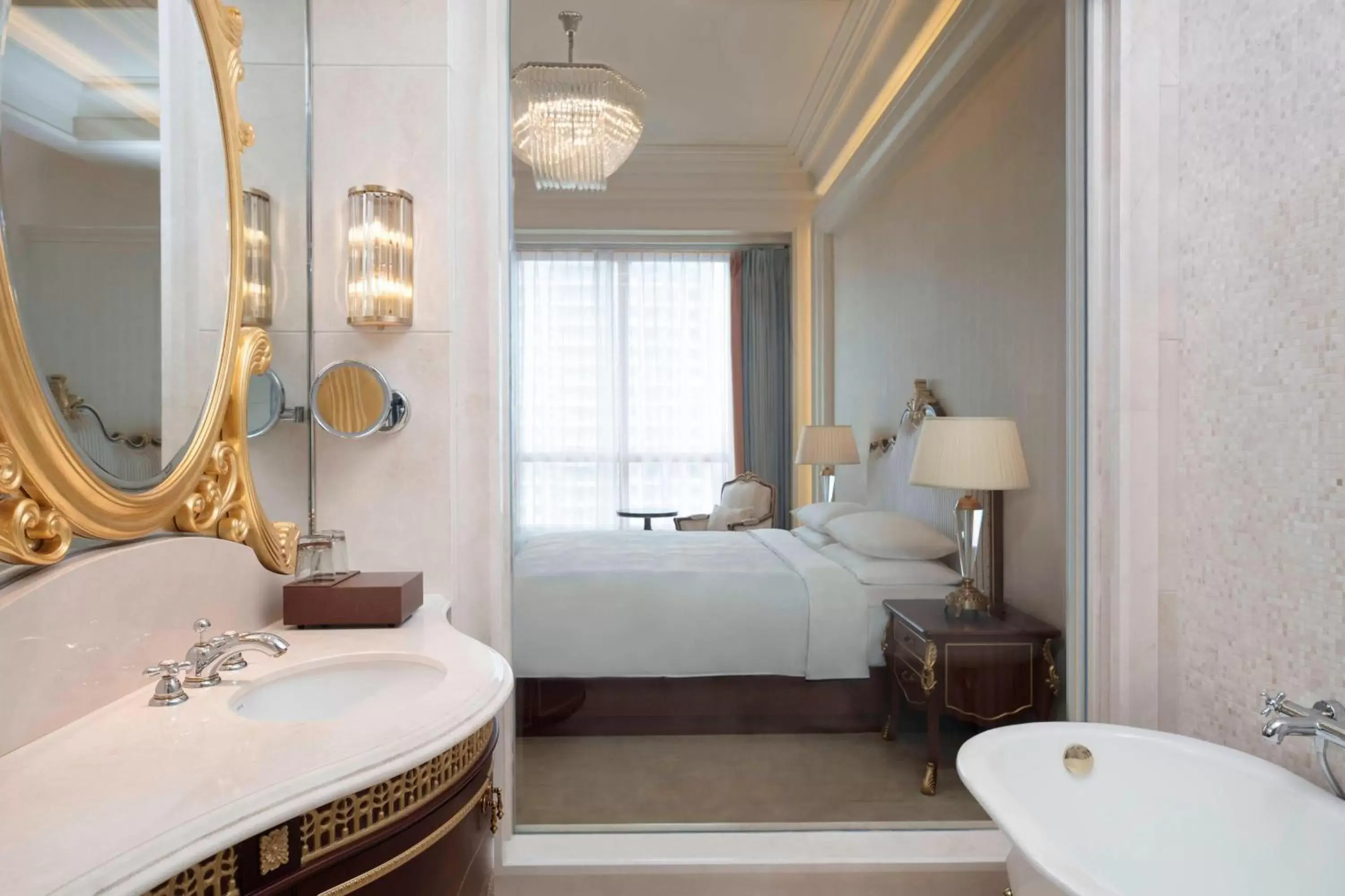 Bathroom in Delta Hotels by Marriott Shanghai Baoshan