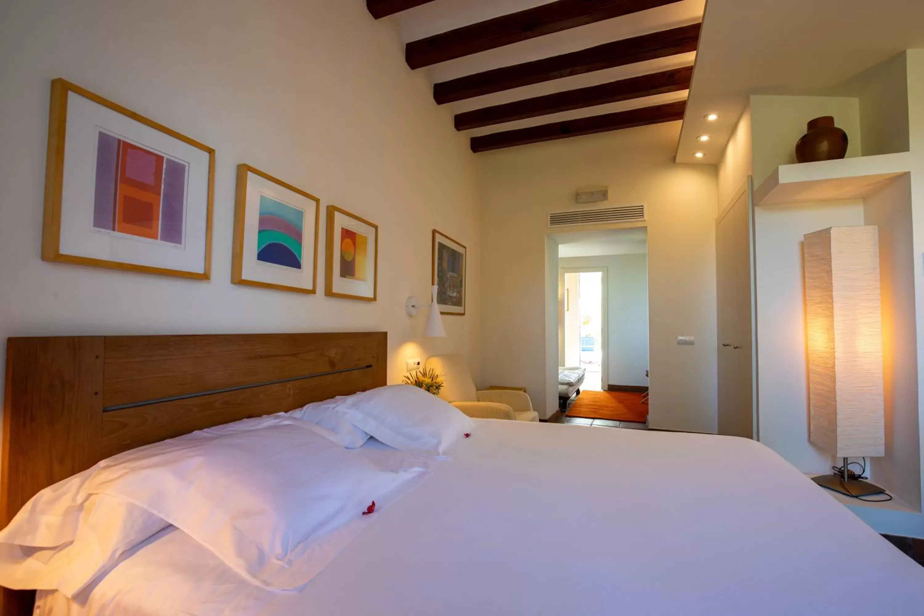 Bed in Hotel Tancat de Codorniu