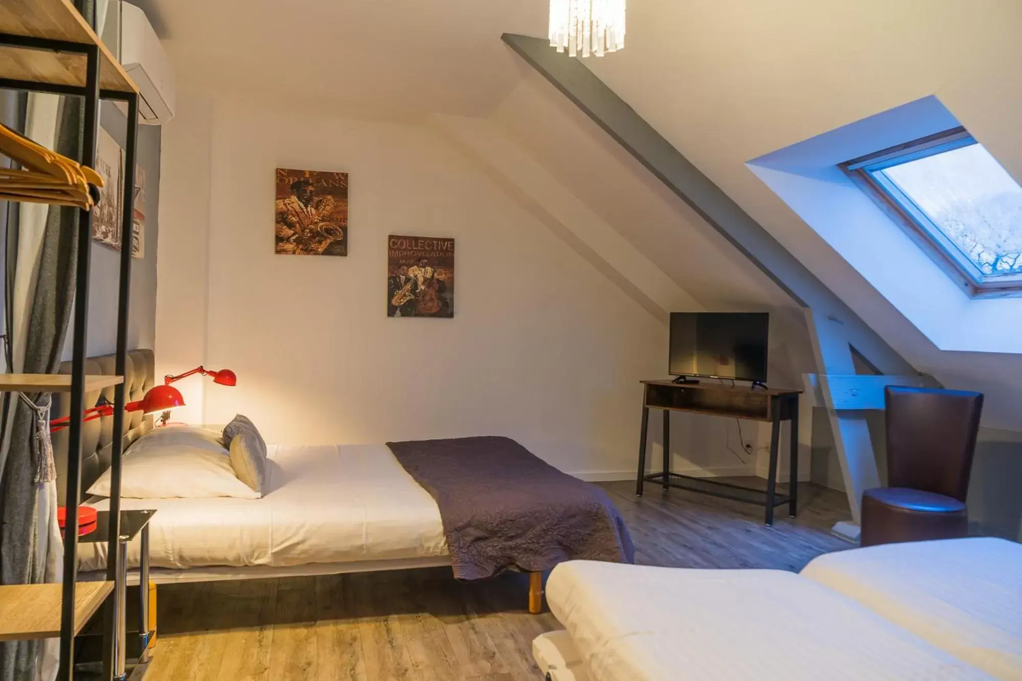 Photo of the whole room, Bed in Les Terrasses de Saumur - Hôtel & Appartements - Restaurant & Spa (Logis)