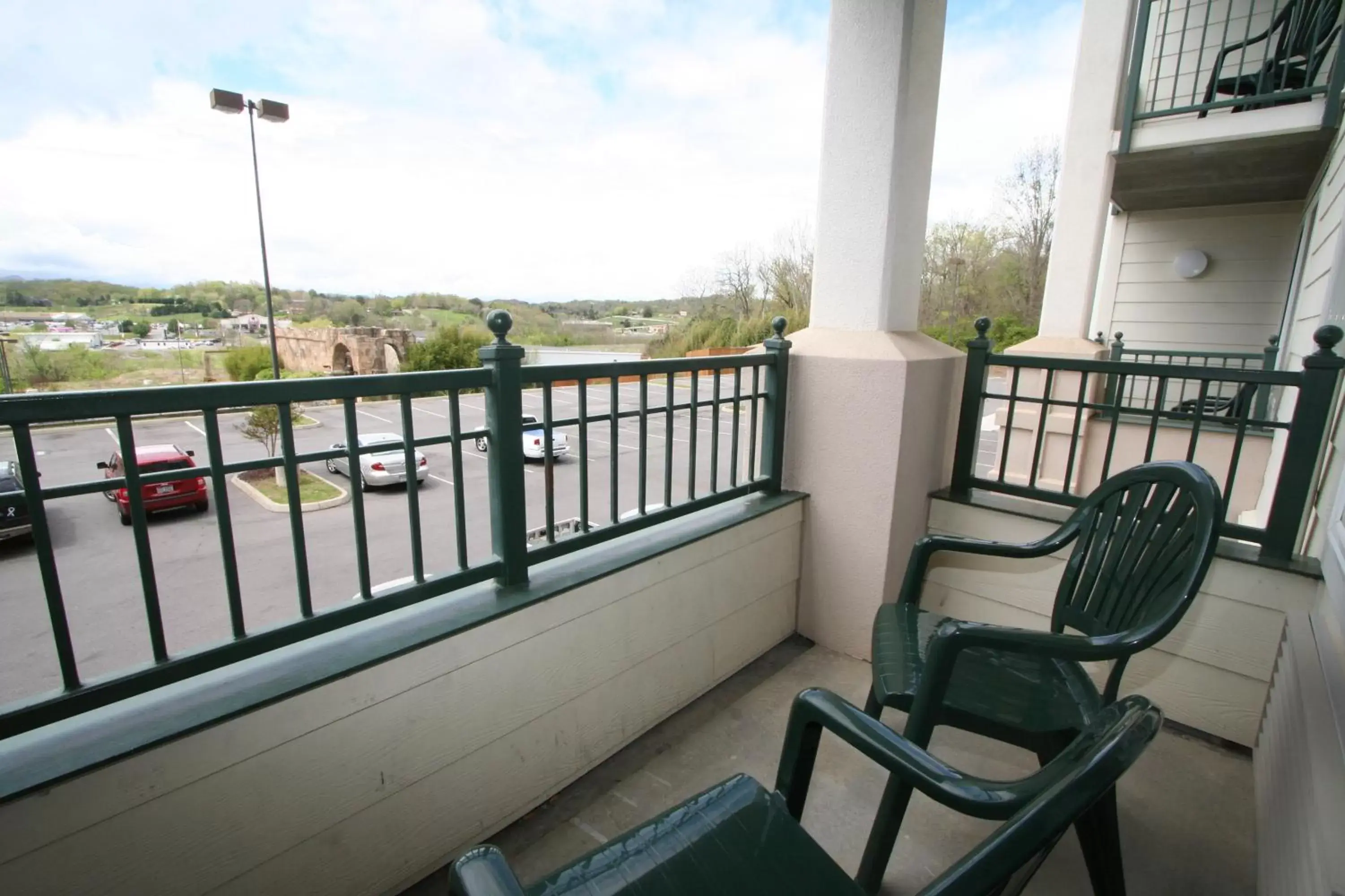 Day, Balcony/Terrace in Holiday Inn Express Pigeon Forge – Sevierville, an IHG Hotel
