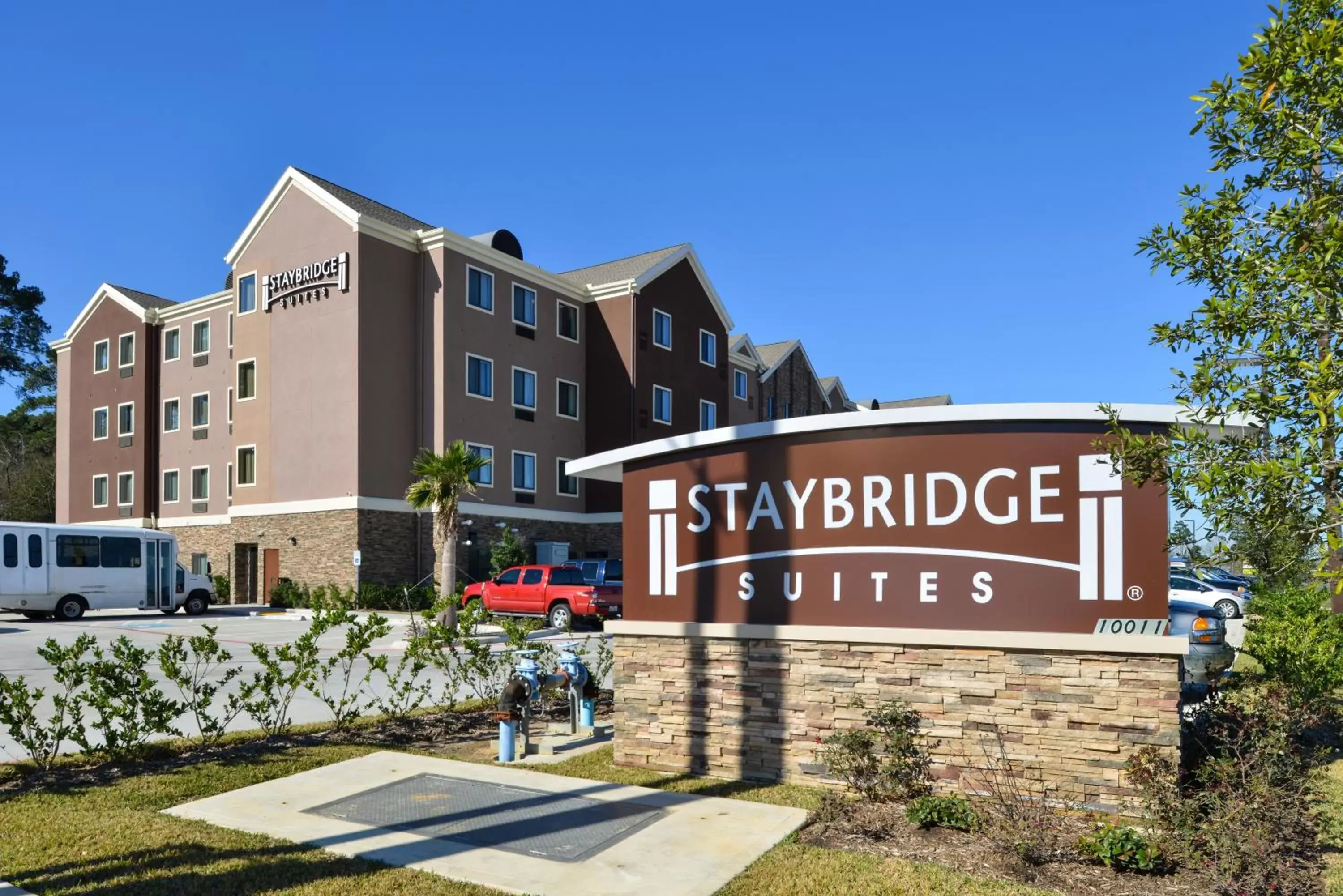 Property building in Staybridge Suites Tomball, an IHG Hotel