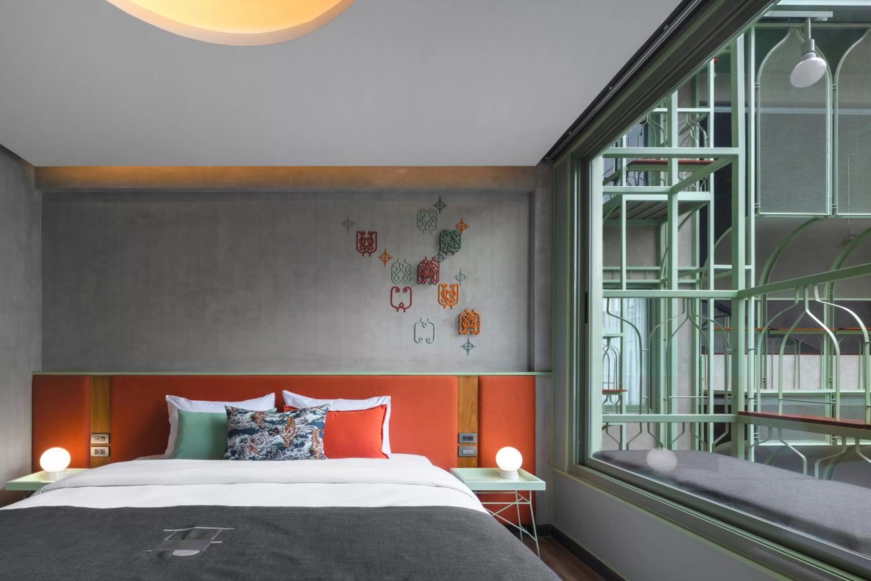 Bed in Samsen Street Hotel