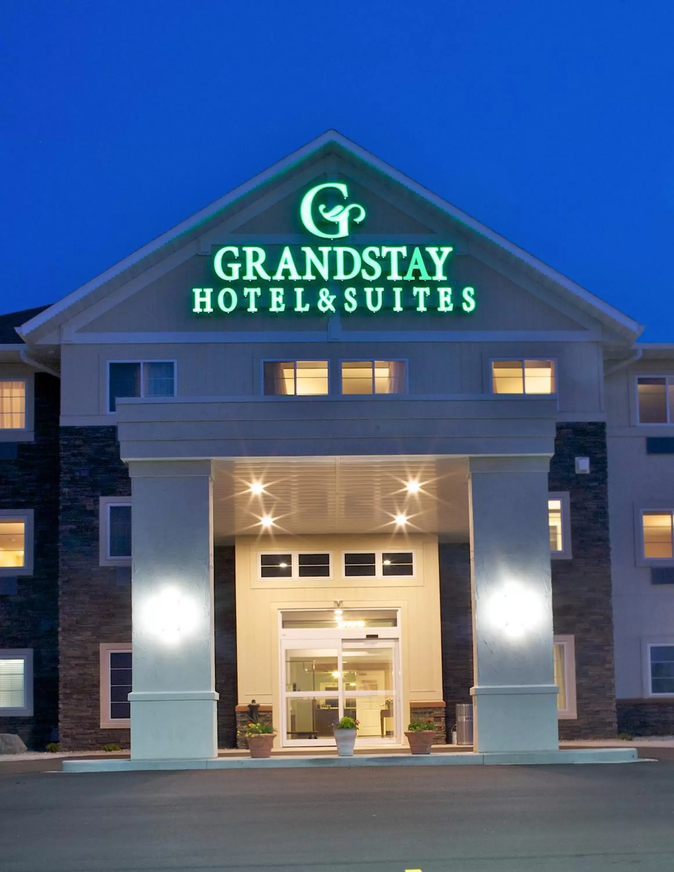 Facade/entrance in Grandstay Hotel & Suites Mount Horeb - Madison Facade/entrance in Grandstay Hotel & Suites Mount Horeb - Madison