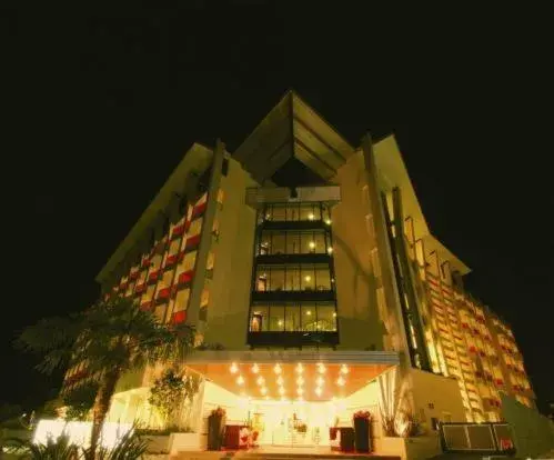 Facade/entrance, Property Building in Bibione Palace Spa Hotel