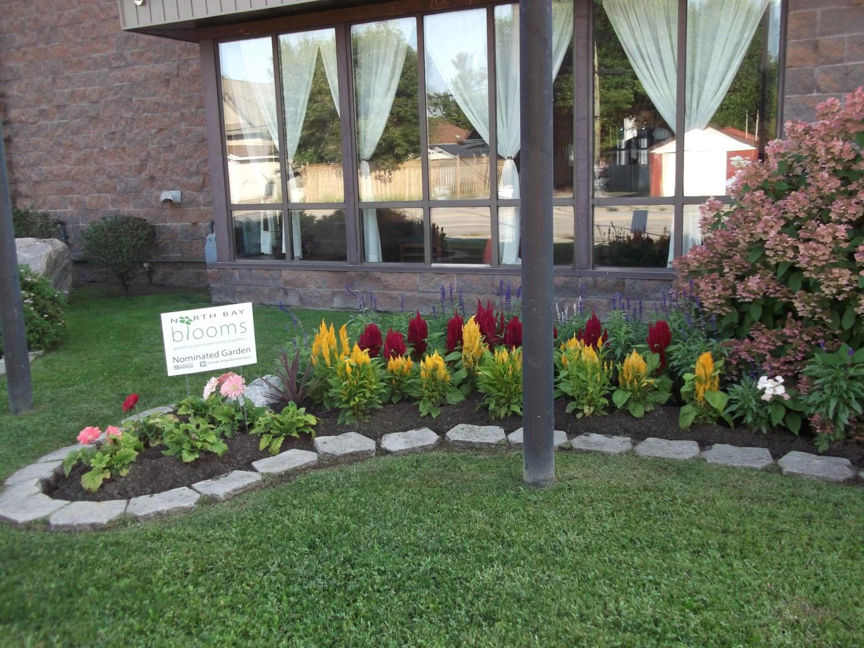 Facade/entrance in Travelodge by Wyndham North Bay Lakeshore