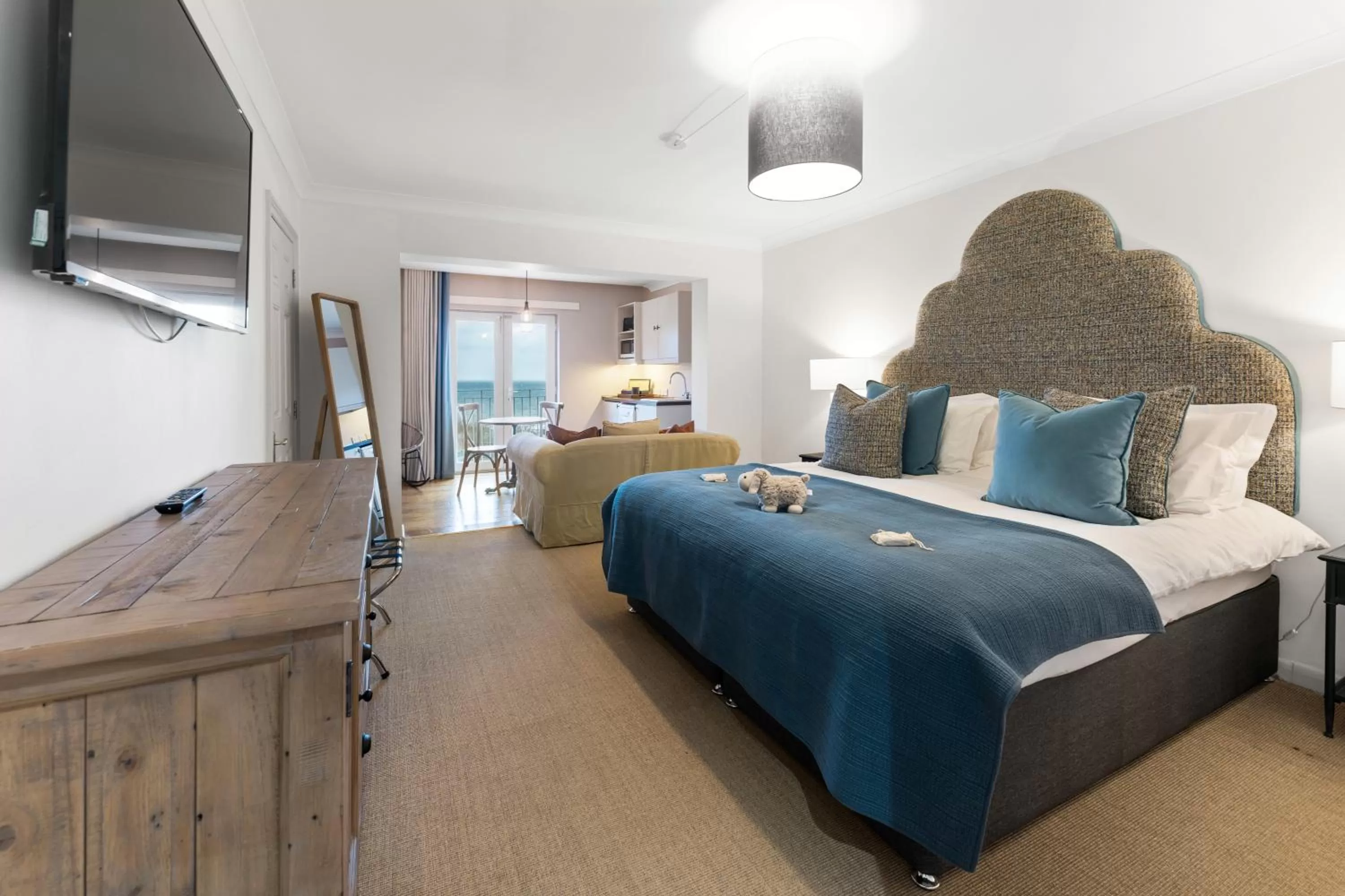 Photo of the whole room, Bed in The Rosevine