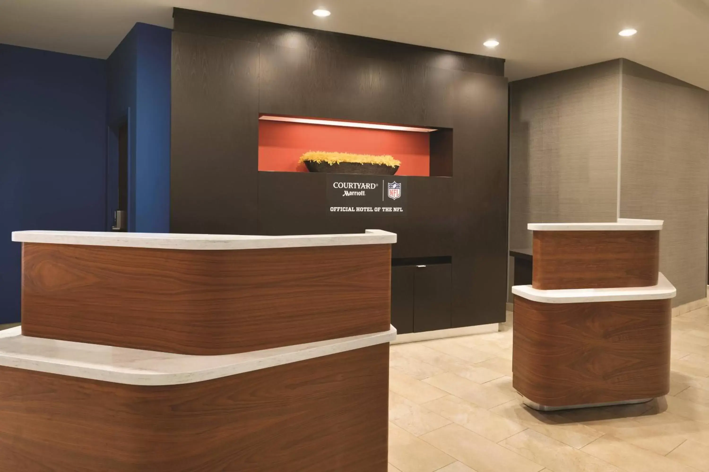 Property building, Lobby/Reception in Courtyard by Marriott Salisbury