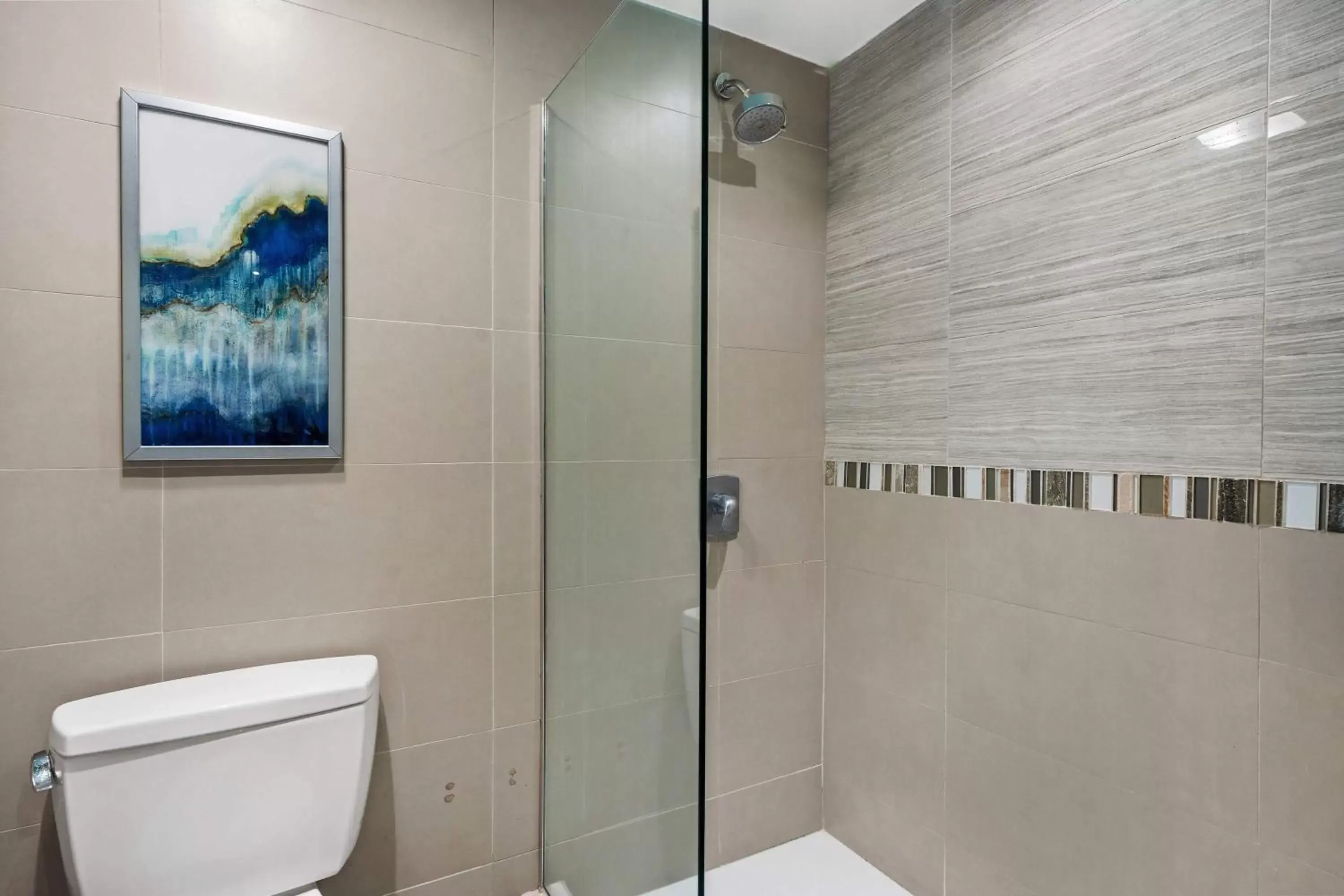 Shower, Bathroom in Abitta Boutique Hotel, Ascend Hotel Collection