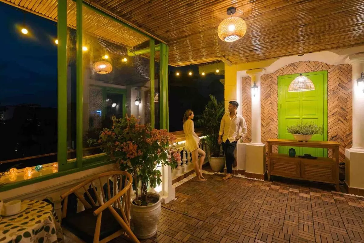 Balcony/Terrace in Eden Westlake Hotel