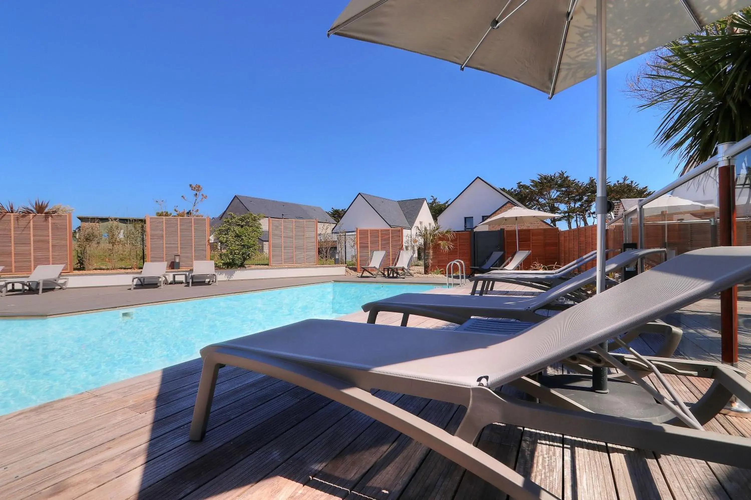 Swimming pool in Best Western Hôtel Le Bellevue Quiberon Swimming pool in Best Western Hôtel Le Bellevue Quiberon