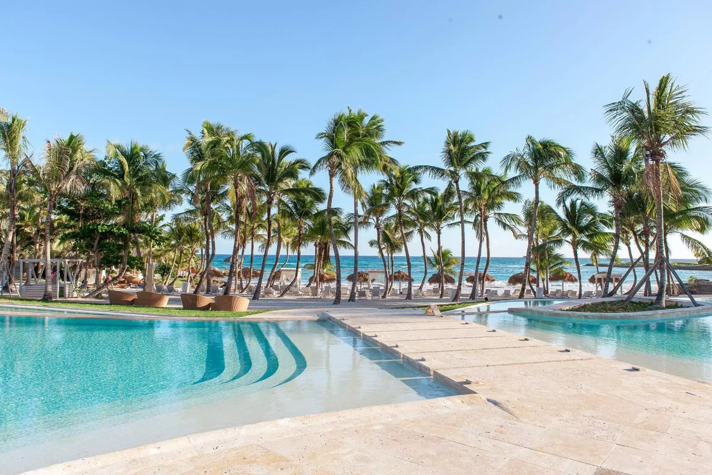 Beach, Swimming Pool in Eden Roc Cap Cana