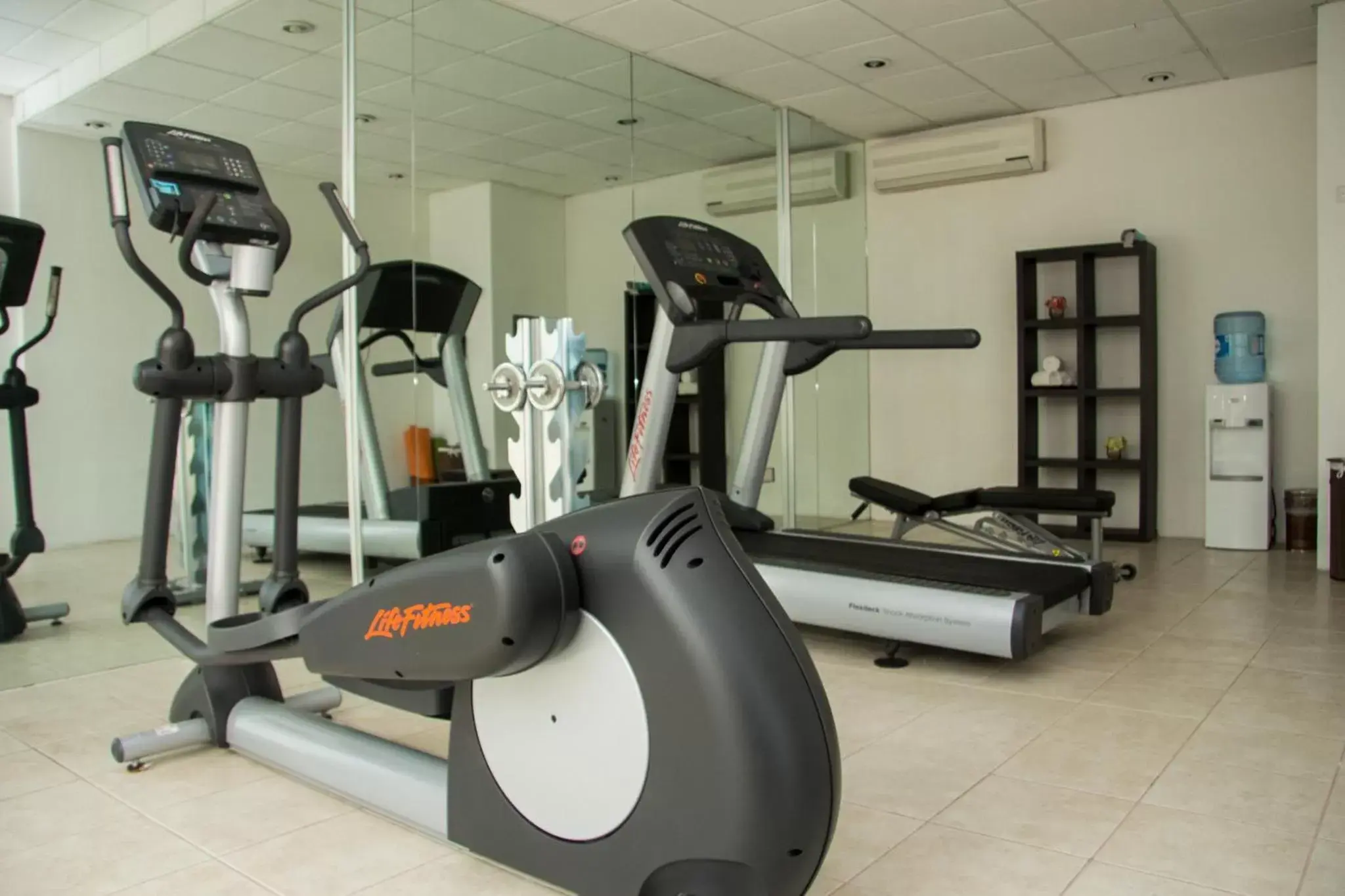 Fitness centre/facilities in Mesón de la Luna Hotel & Spa Fitness centre/facilities in Mesón de la Luna Hotel & Spa