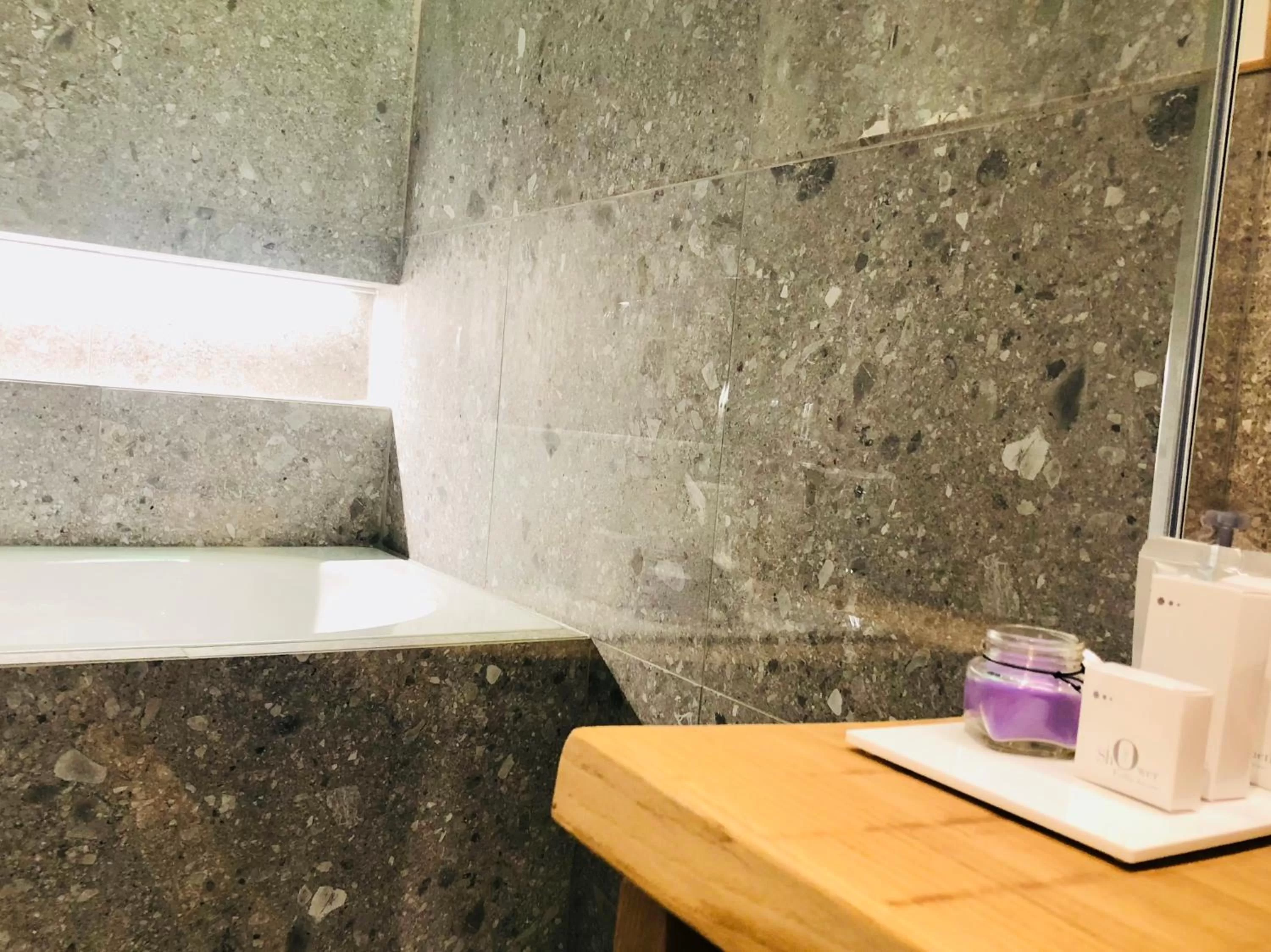 Bathroom in Renascentia in Florence - Adults Only