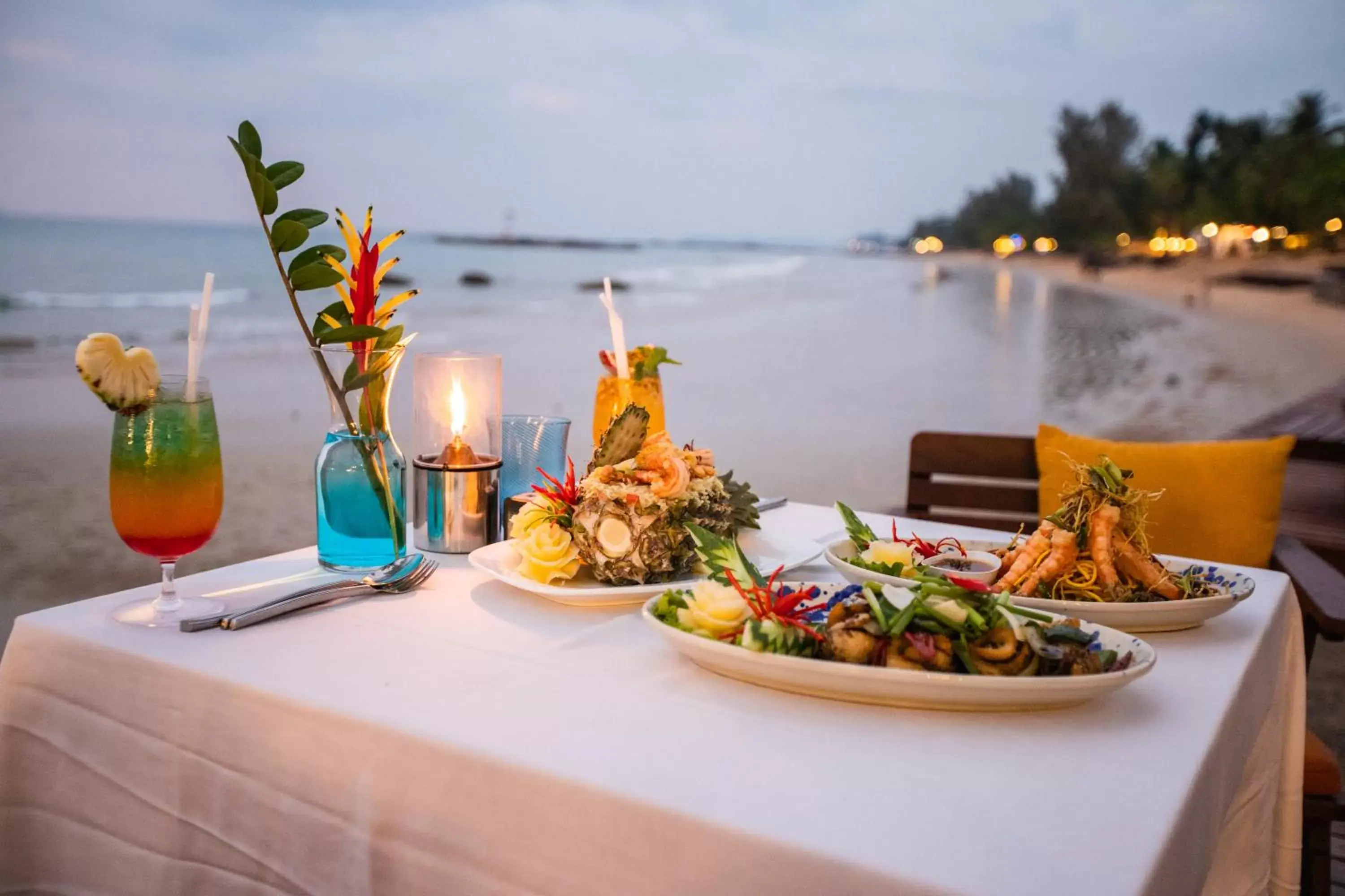 Food and drinks in Khaolak Laguna Resort - SHA Extra Plus