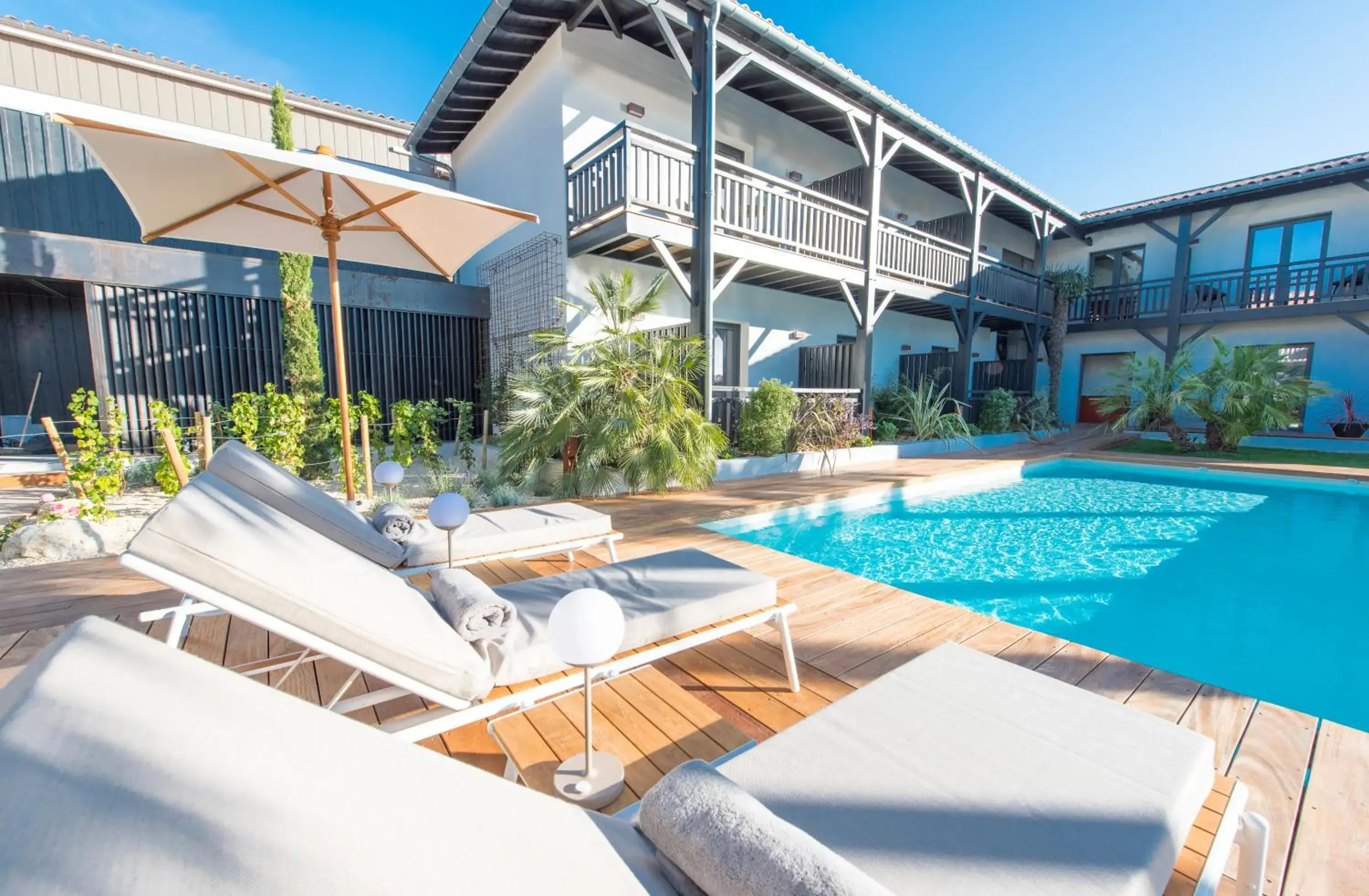 Swimming Pool in L'Anderenis Boutique Hôtel