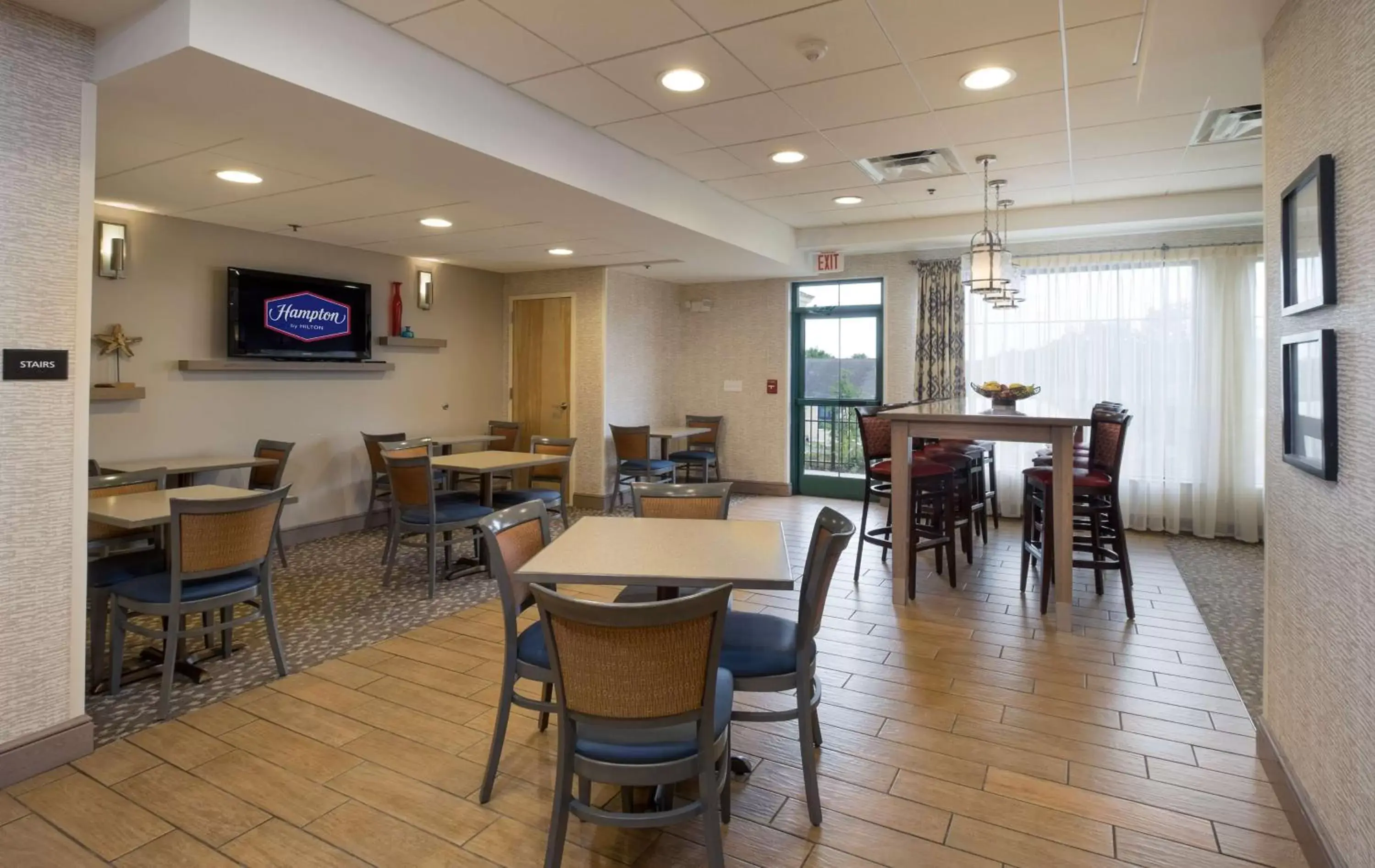 Lobby or reception, Restaurant/Places to Eat in Hampton Inn Freeport/Brunswick