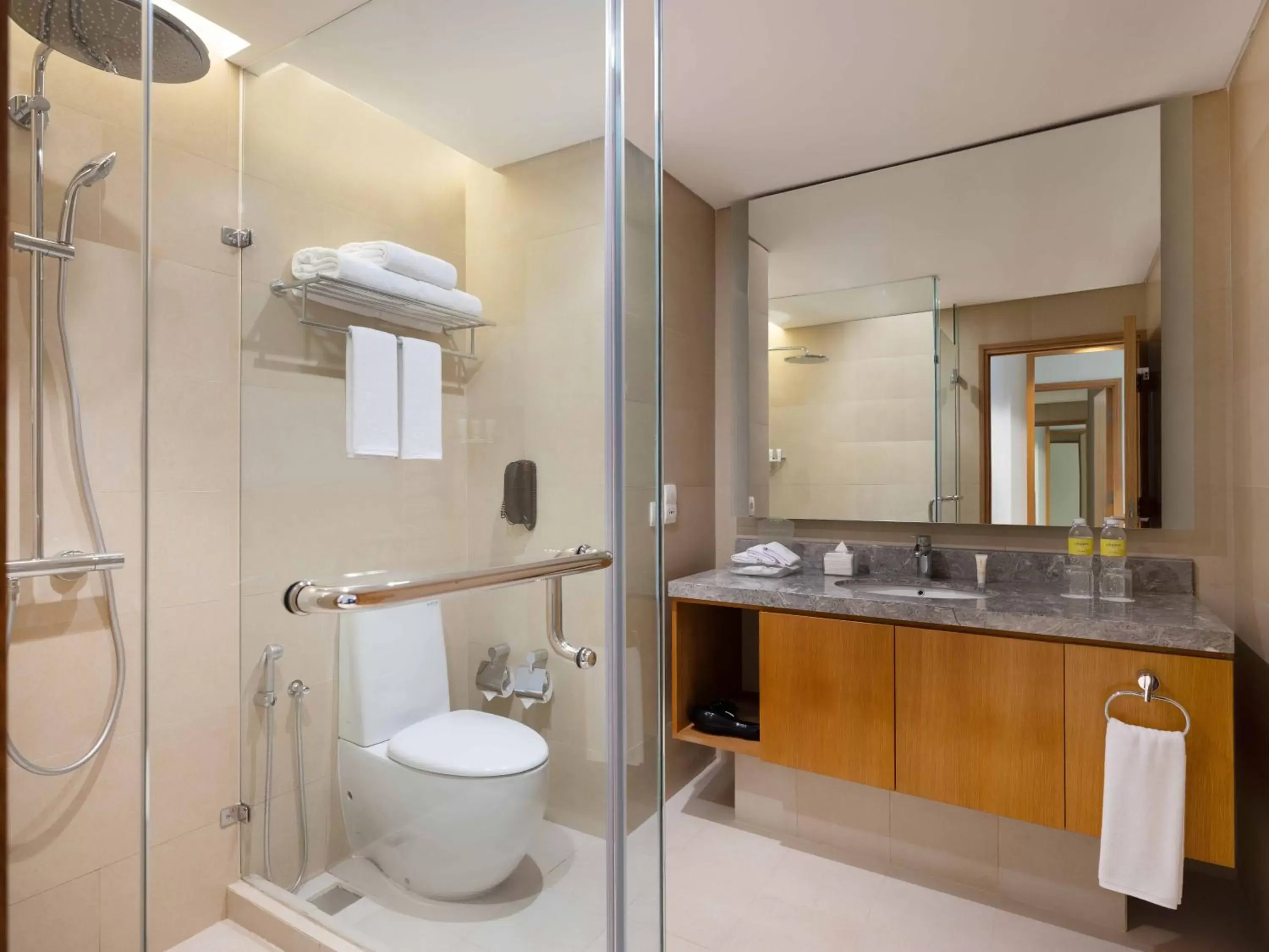 Bathroom in Holiday Inn & Suites Jakarta Gajah Mada, an IHG Hotel