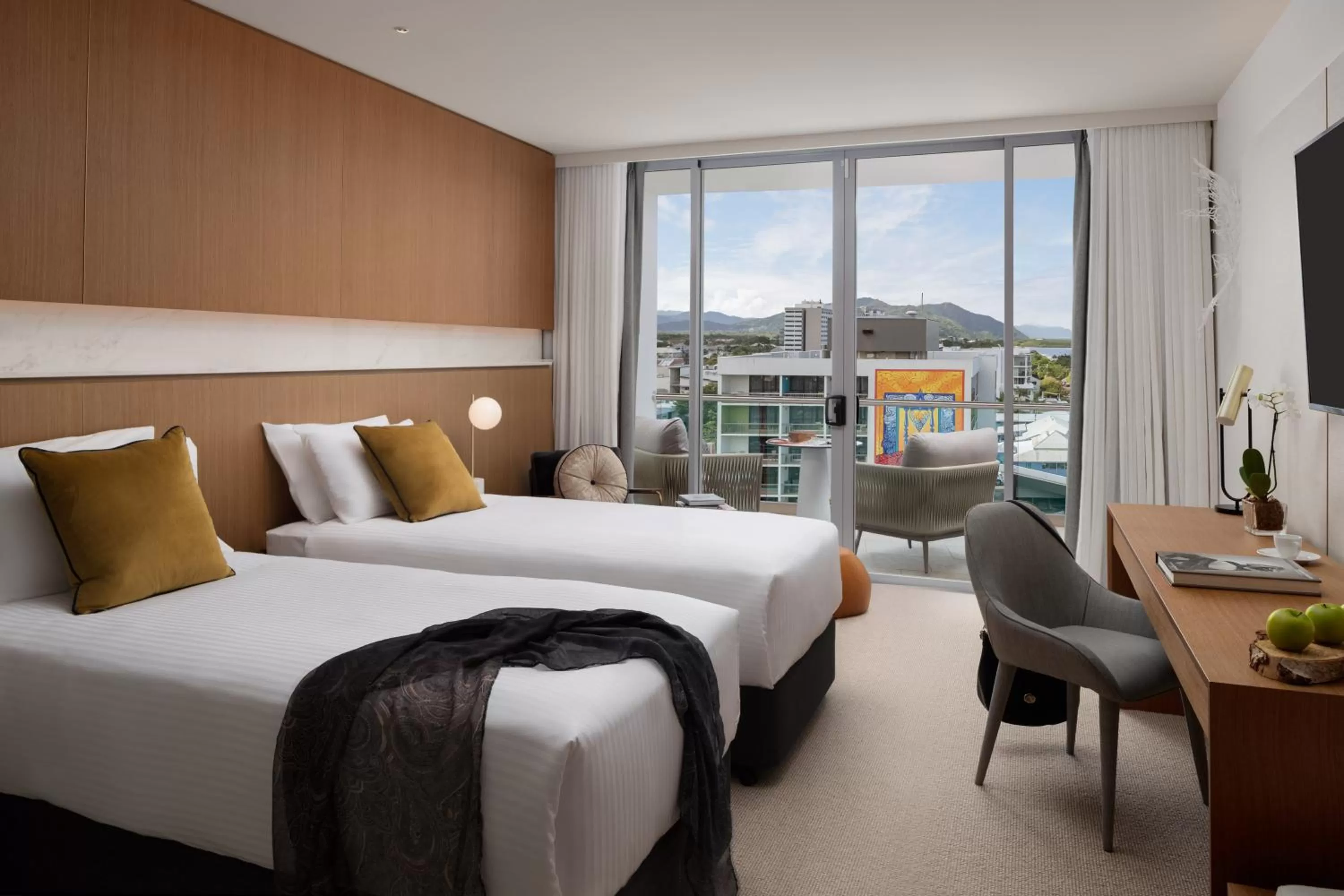 Twin Room with City View - Urban in Crystalbrook Riley