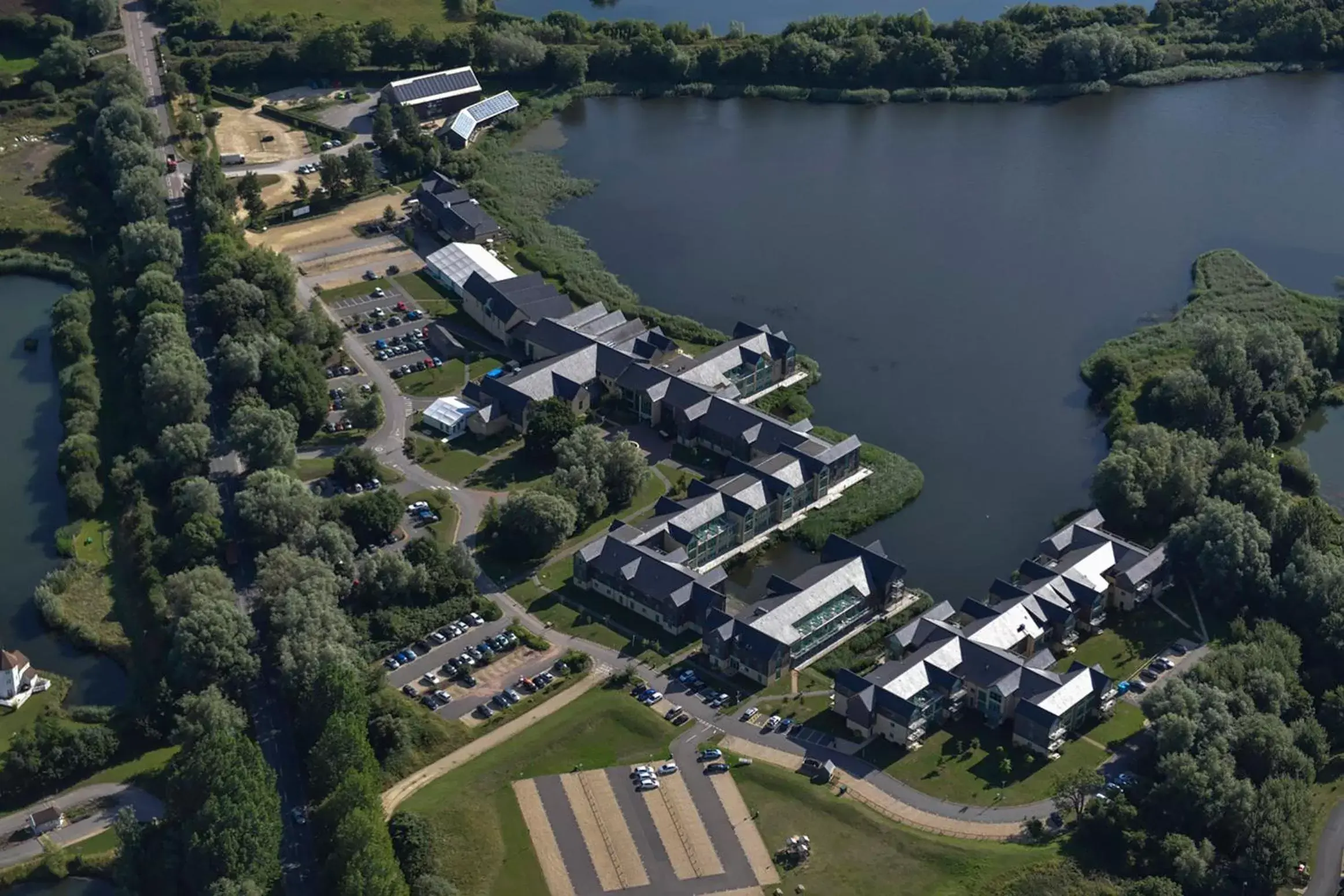 Bird's eye view, Bird's-eye View in De Vere Cotswold Water Park