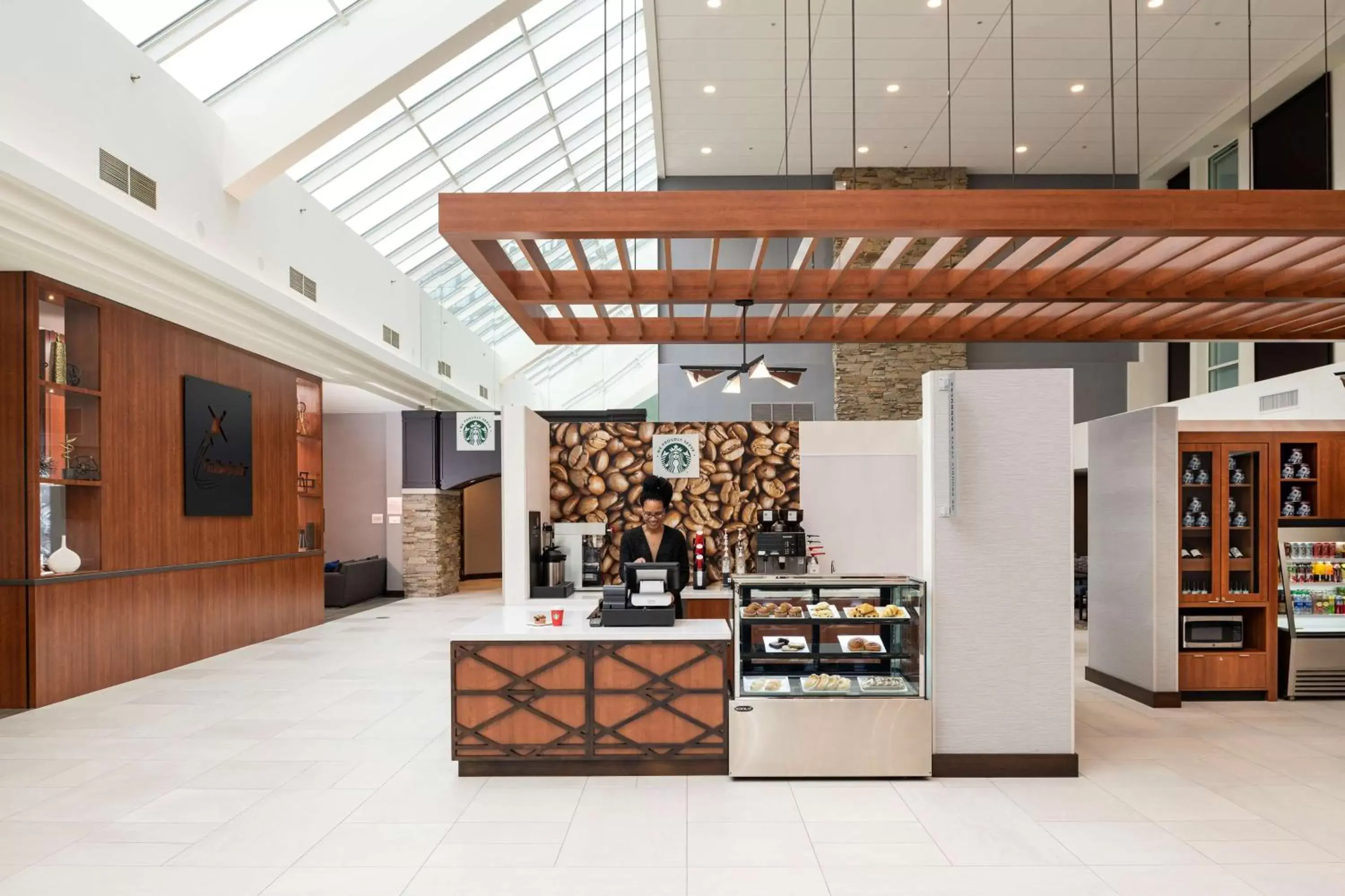 Dining area in Doubletree By Hilton Madison East