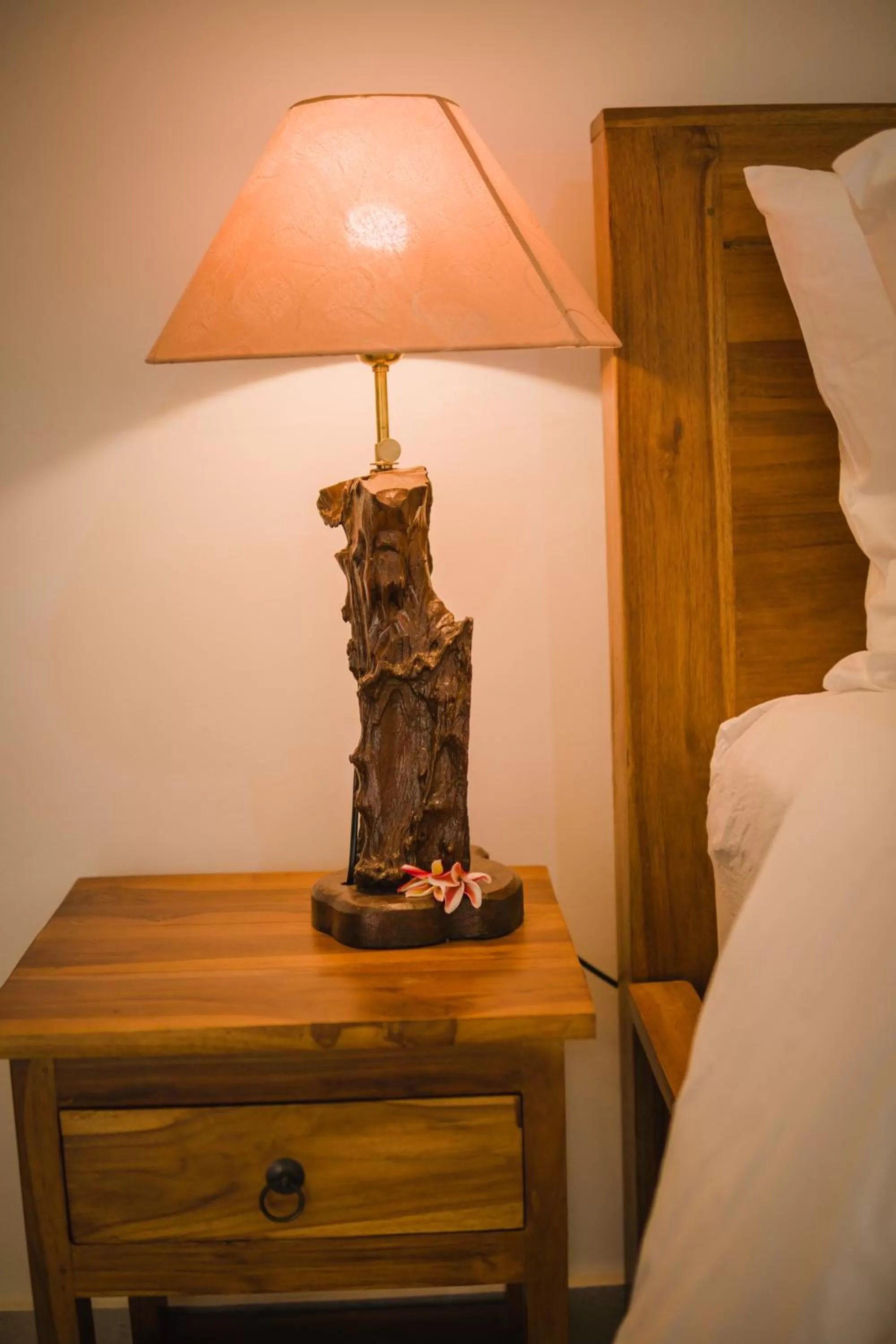 Area and facilities, Bed in Pi Karya Beach