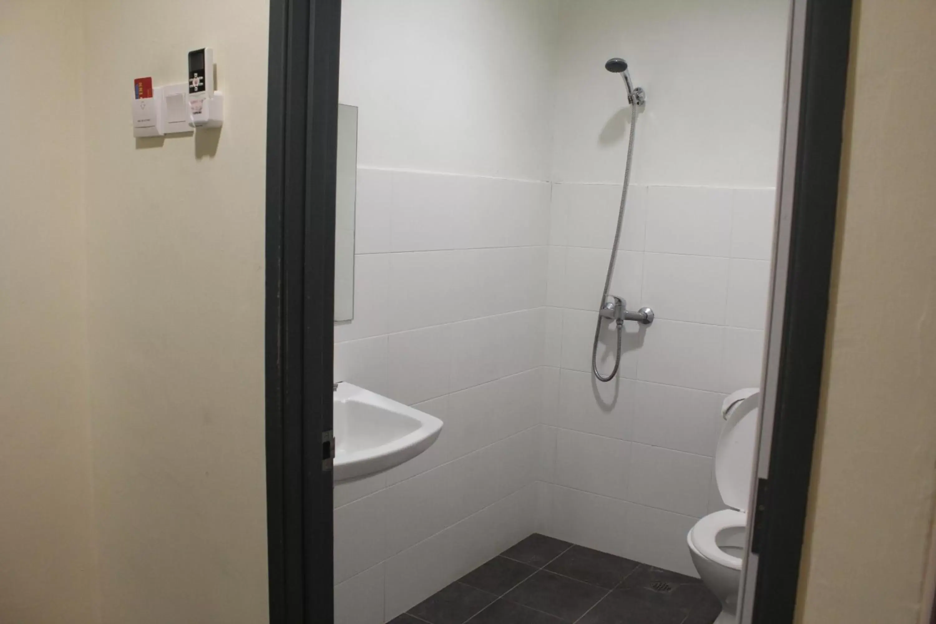 Bathroom in Grand Inn Hotel - Macalister Road