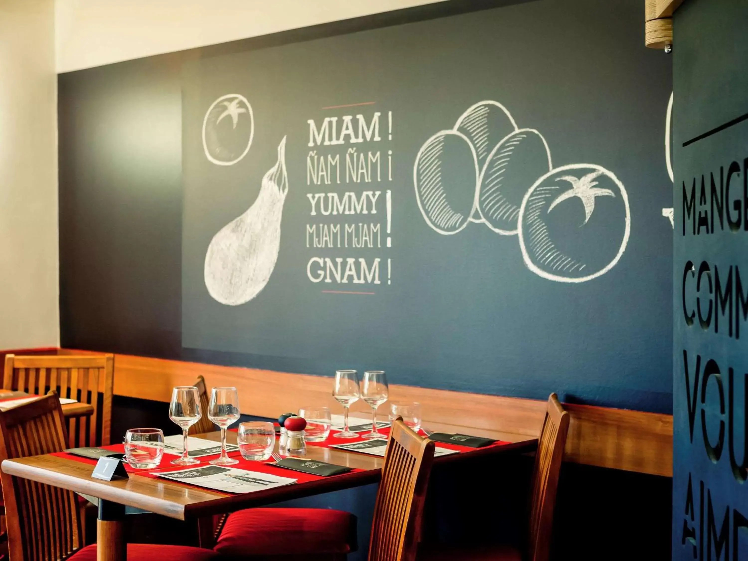 Restaurant/places to eat in ibis Lyon Est Bron Restaurant/places to eat in ibis Lyon Est Bron