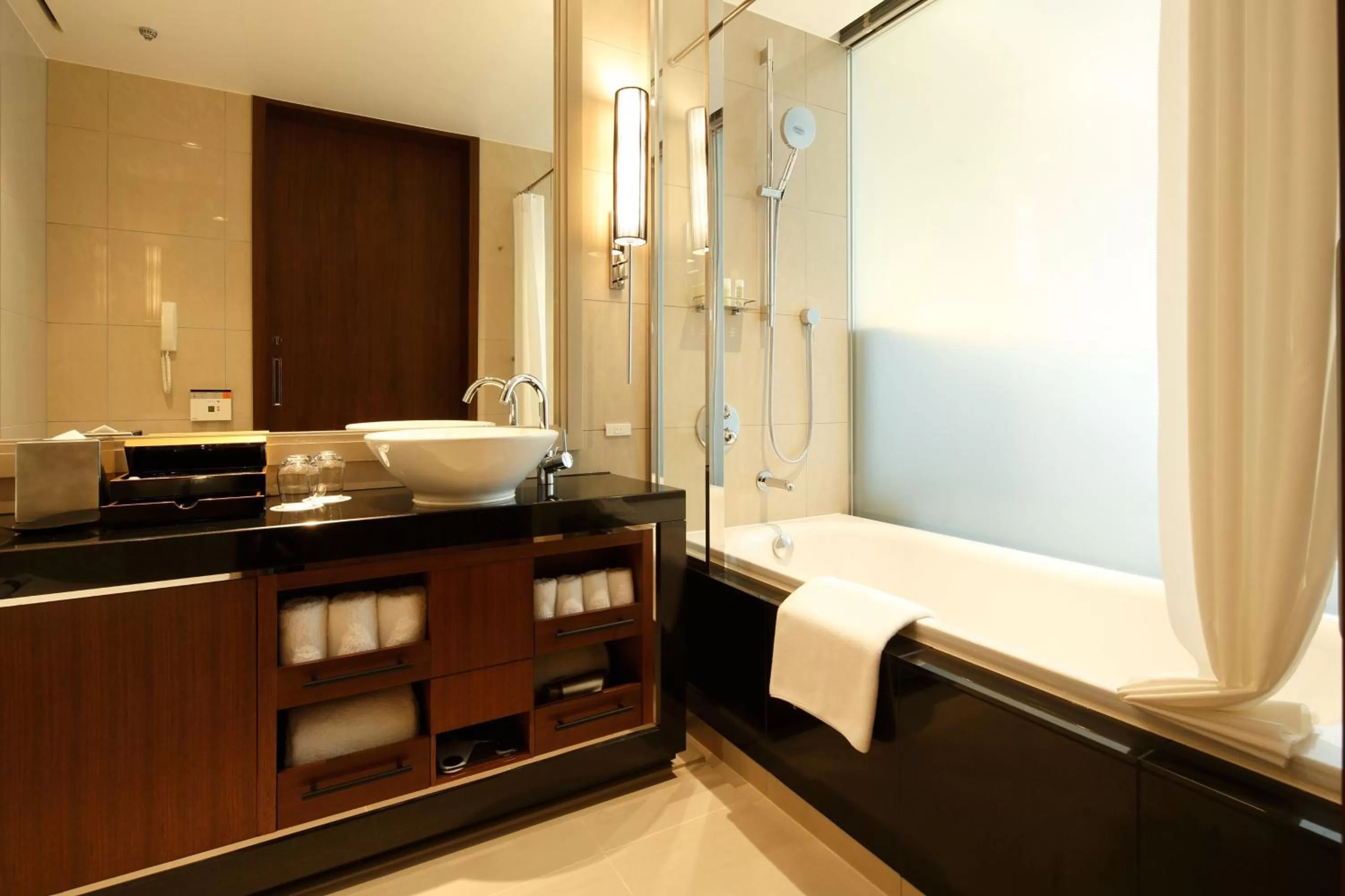 Bathroom, Bed in The Westin Sendai